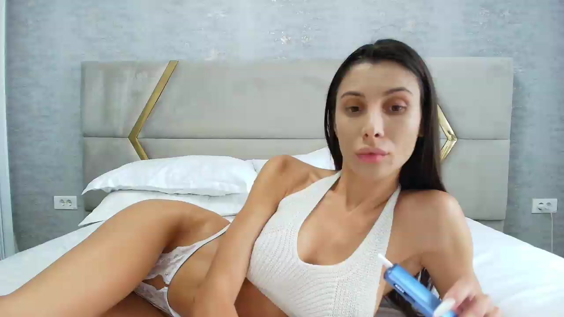 Gallery image thumbnail from Anne_Marieee's myfreecams stream on, 07/07/2026, 09:30 image 3 of 20
