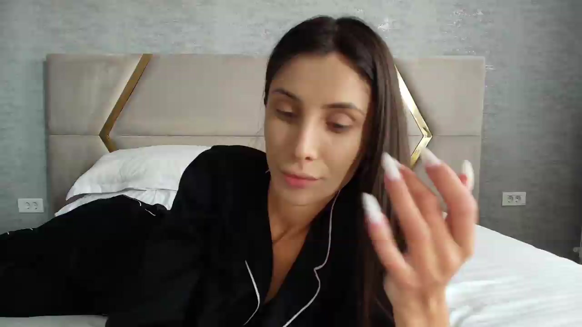 Gallery image thumbnail from Anne_Marieee's myfreecams stream on, 07/16/2026, 10:46 image 13 of 20