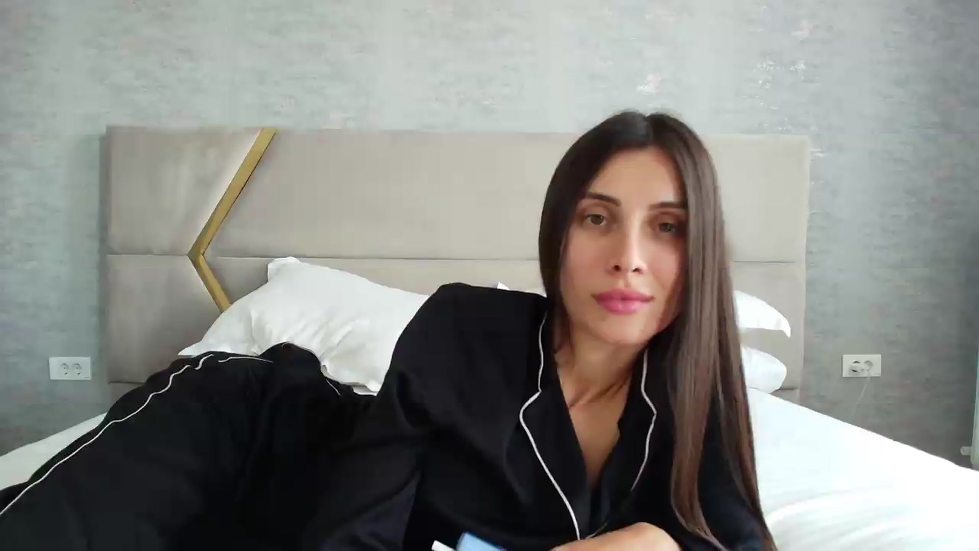 Gallery image thumbnail from Anne_Marieee's myfreecams stream on, 07/17/2026, 10:02 image 19 of 20