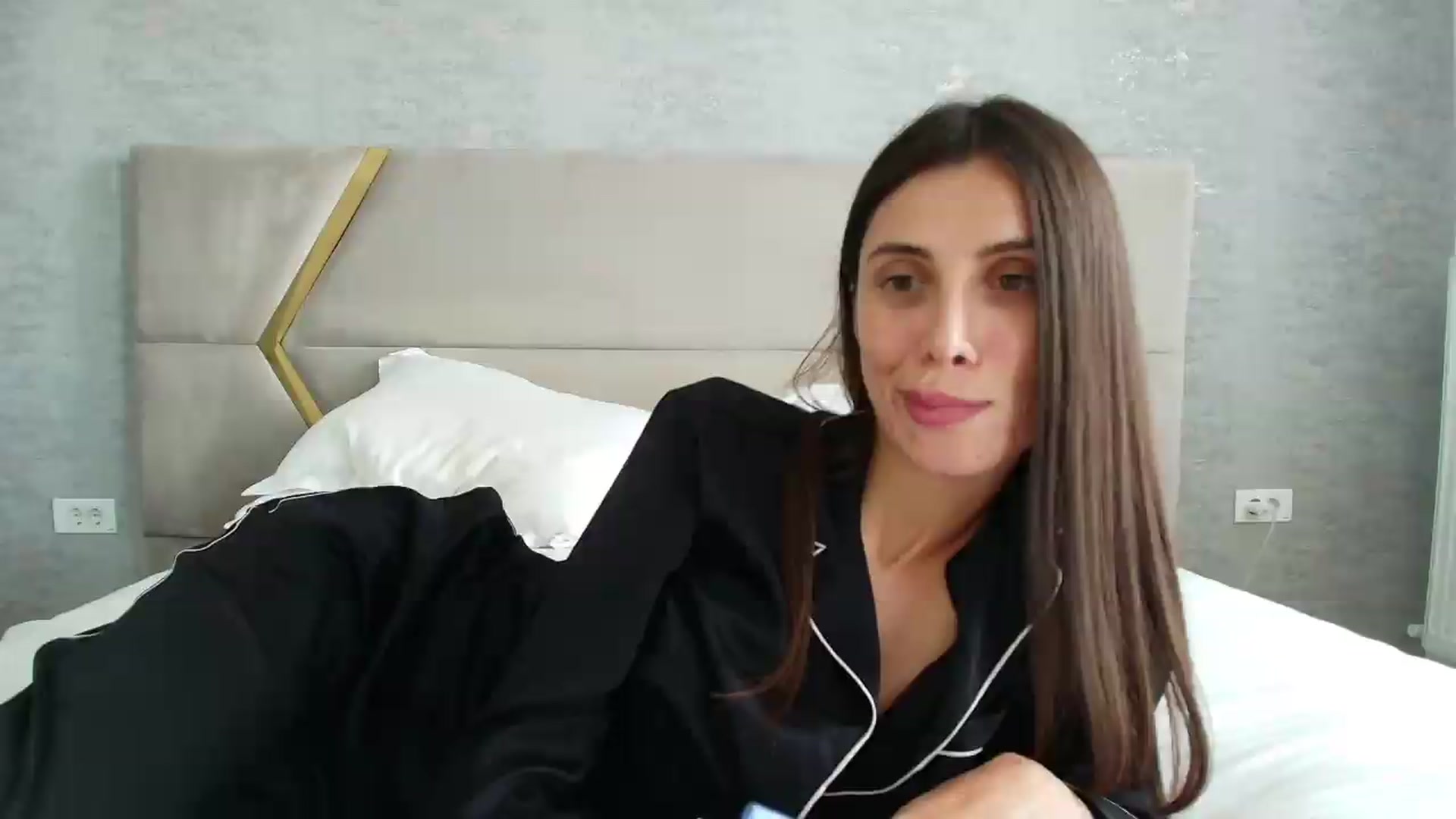 Gallery image thumbnail from Anne_Marieee's myfreecams stream on, 07/17/2026, 11:20 image 12 of 20