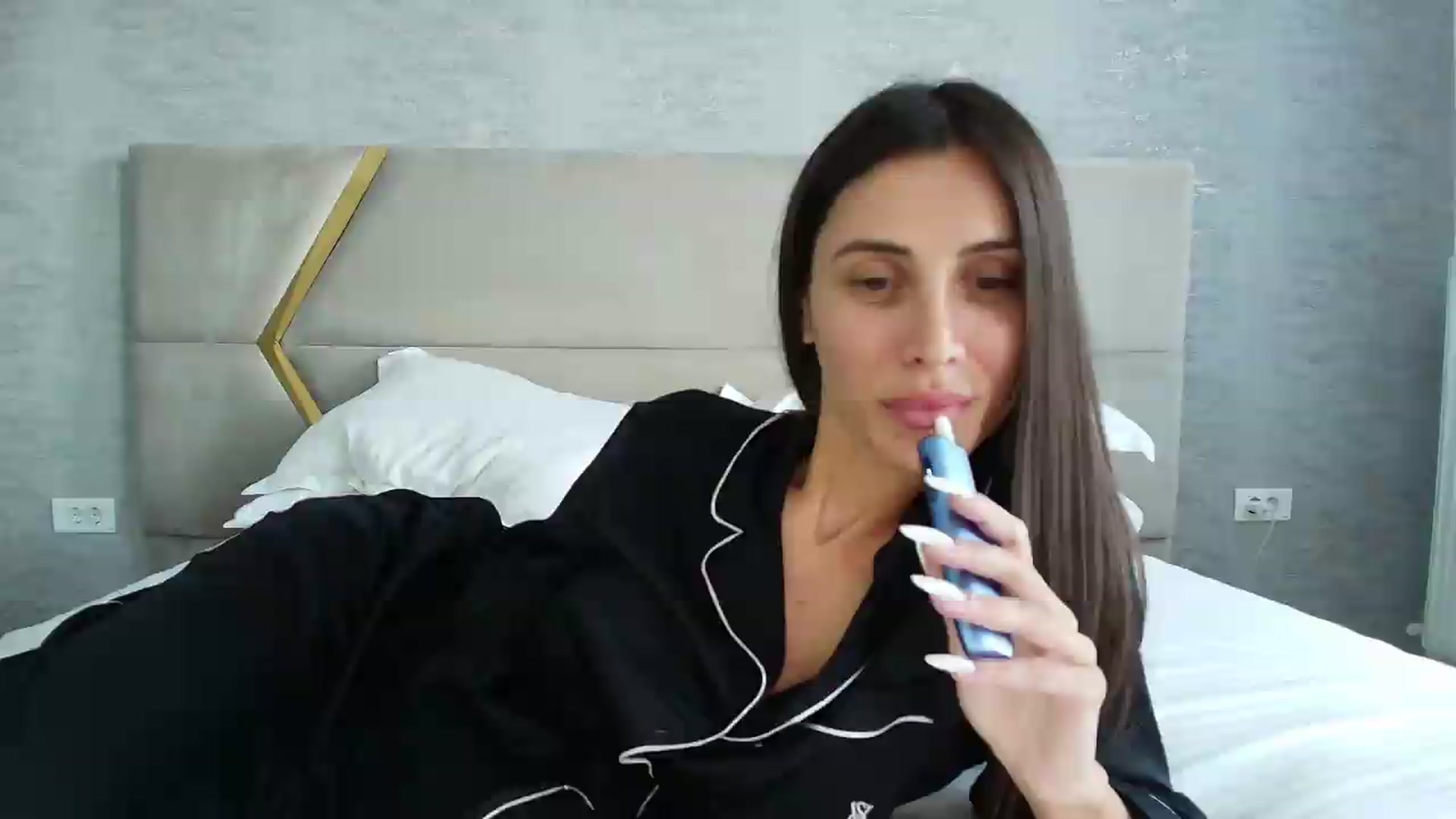 Gallery image thumbnail from Anne_Marieee's myfreecams stream on, 07/17/2026, 11:20 image 5 of 20