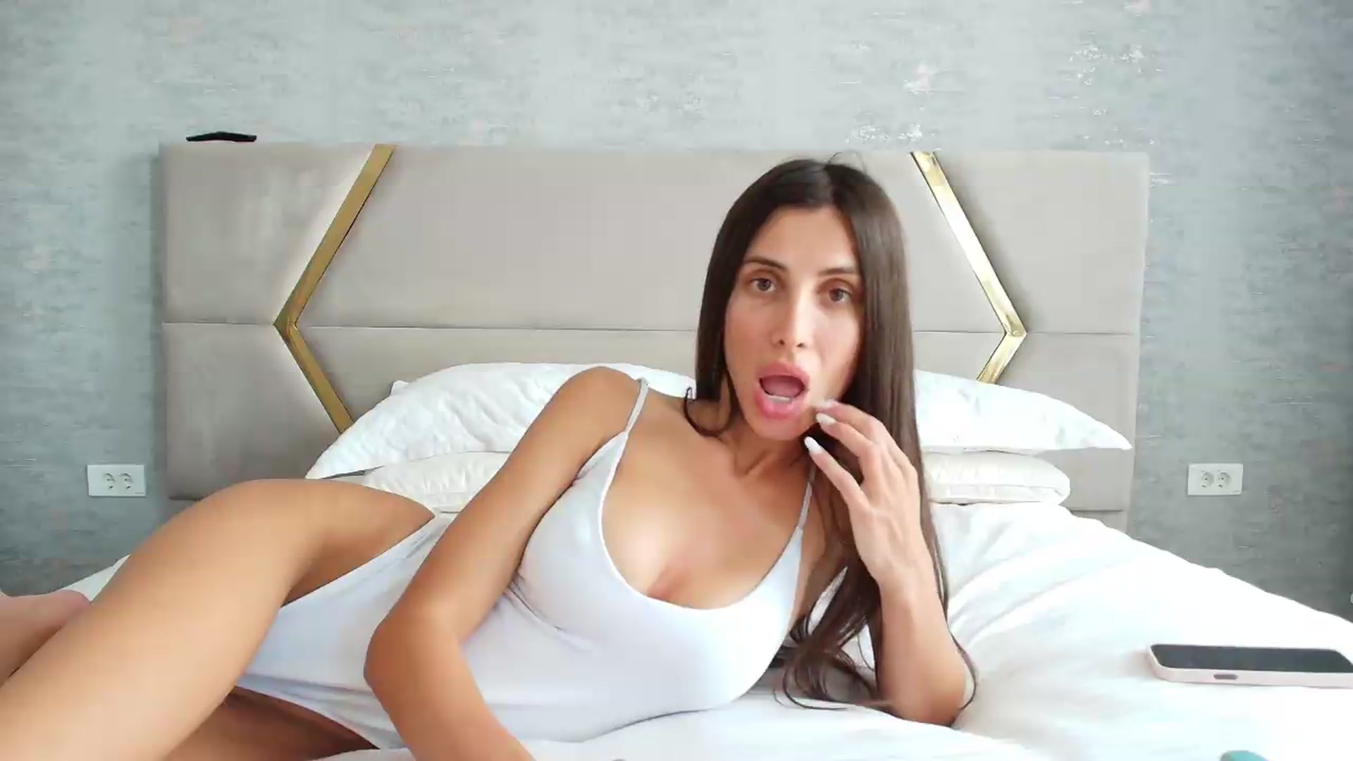 Gallery image thumbnail from Anne_Marieee's myfreecams stream on, 08/03/2026, 11:21 image 10 of 20