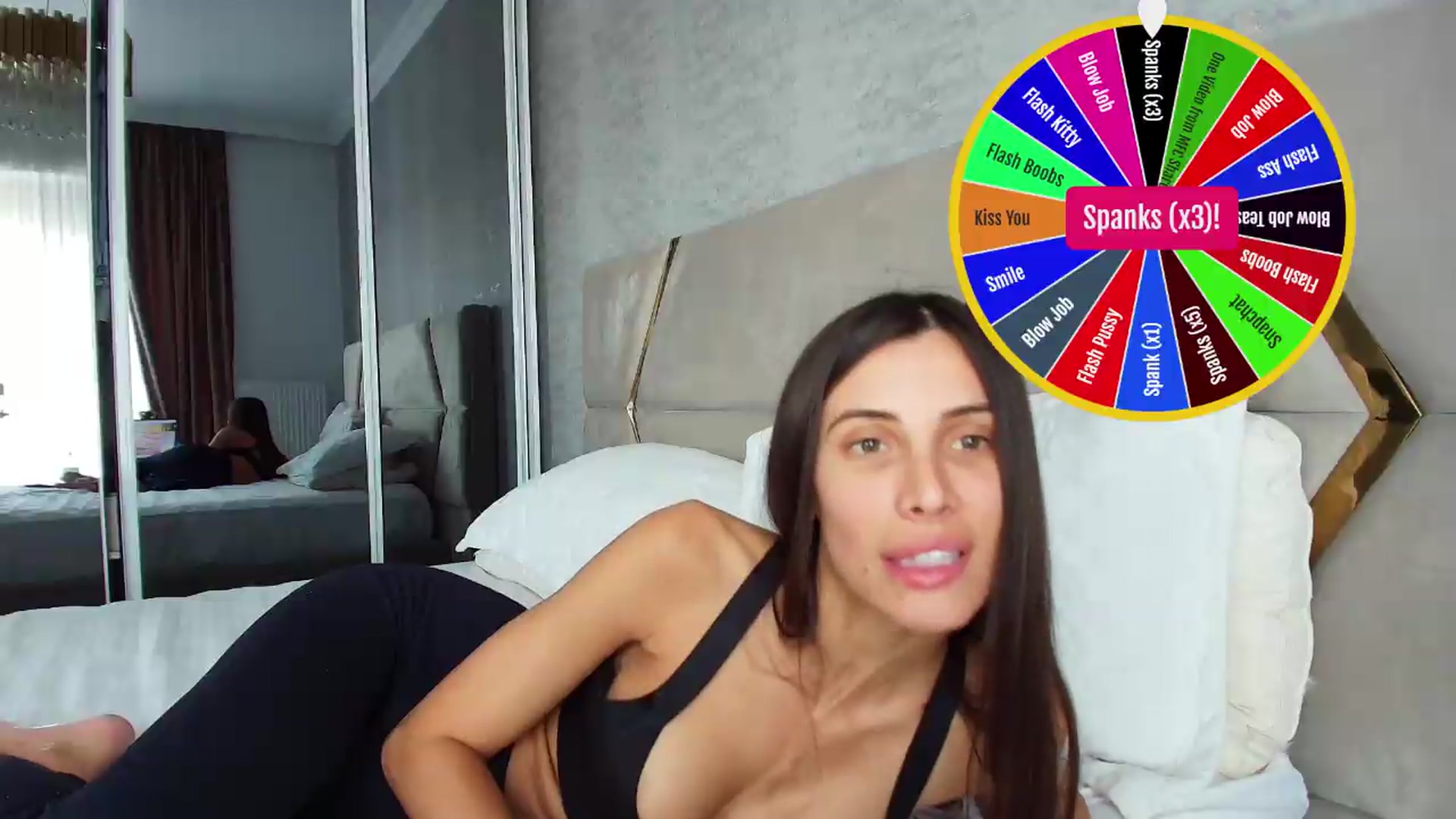Gallery image thumbnail from Anne_Marieee's myfreecams stream on, 08/05/2026, 08:42 image 9 of 20