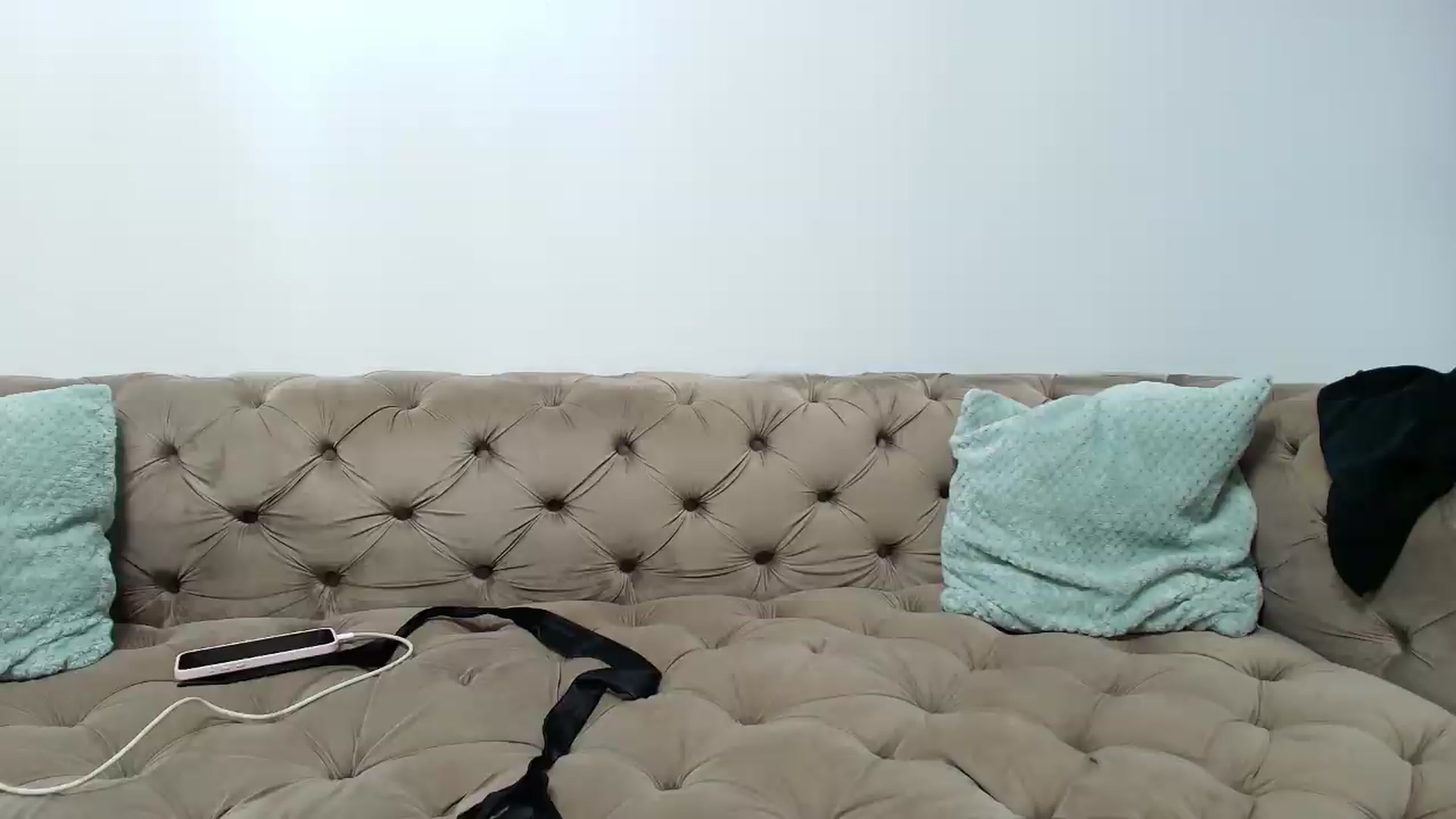 Gallery image thumbnail from Anne_Marieee's myfreecams stream on, 09/01/2026, 20:09 image 7 of 20