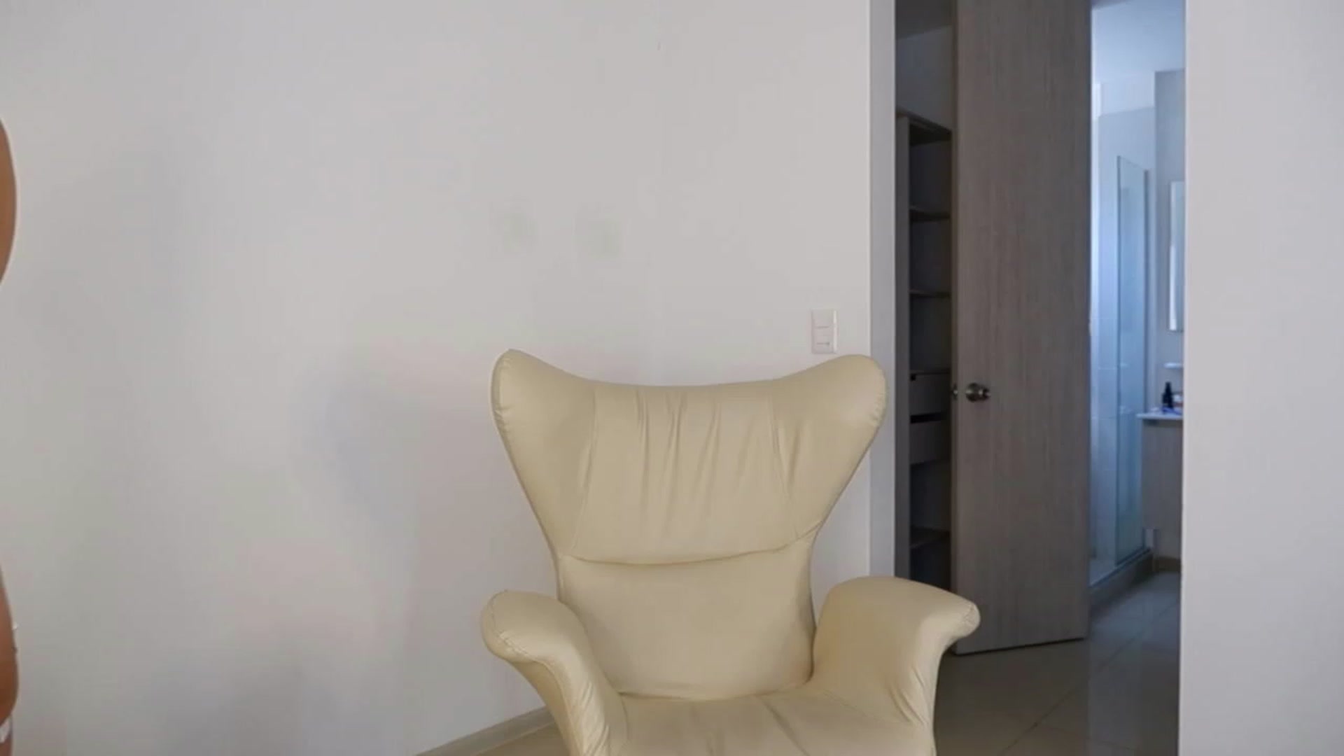 Gallery image thumbnail from Anne_boleyn_'s myfreecams stream on, 07/20/2023, 17:50 image 2 of 20