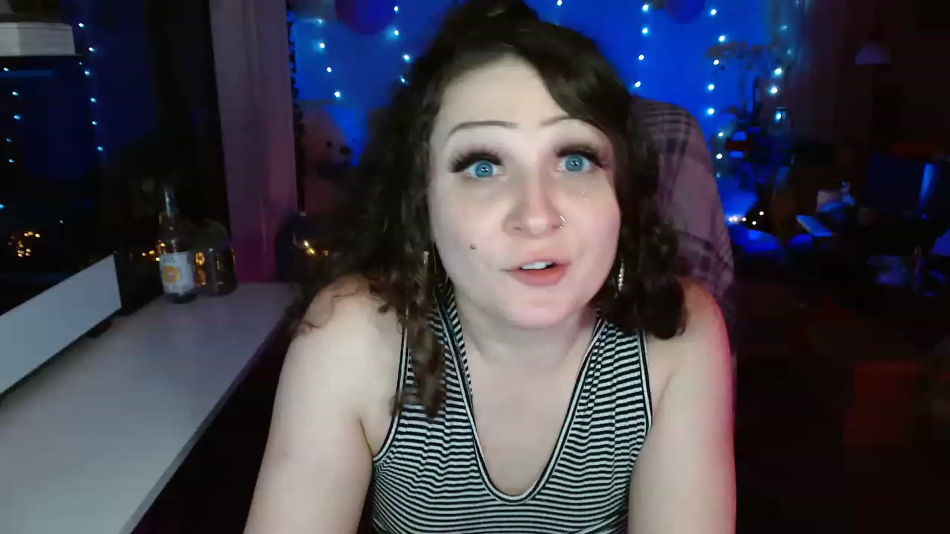Gallery image thumbnail from Anne_mfc's myfreecams stream on, 08/13/2023, 09:01 image 4 of 20