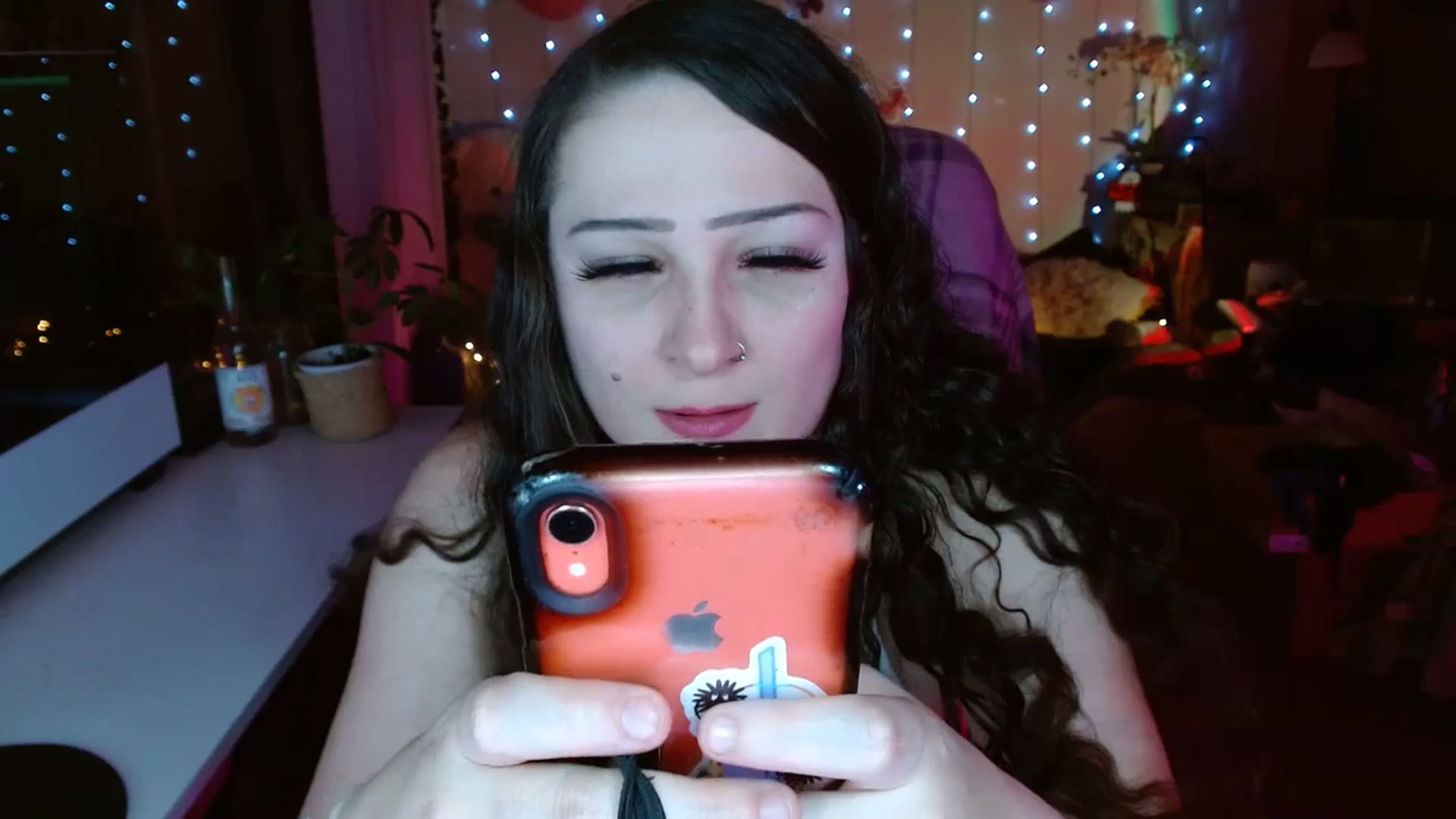 Gallery image thumbnail from Anne_mfc's myfreecams stream on, 09/03/2023, 07:48 image 11 of 20