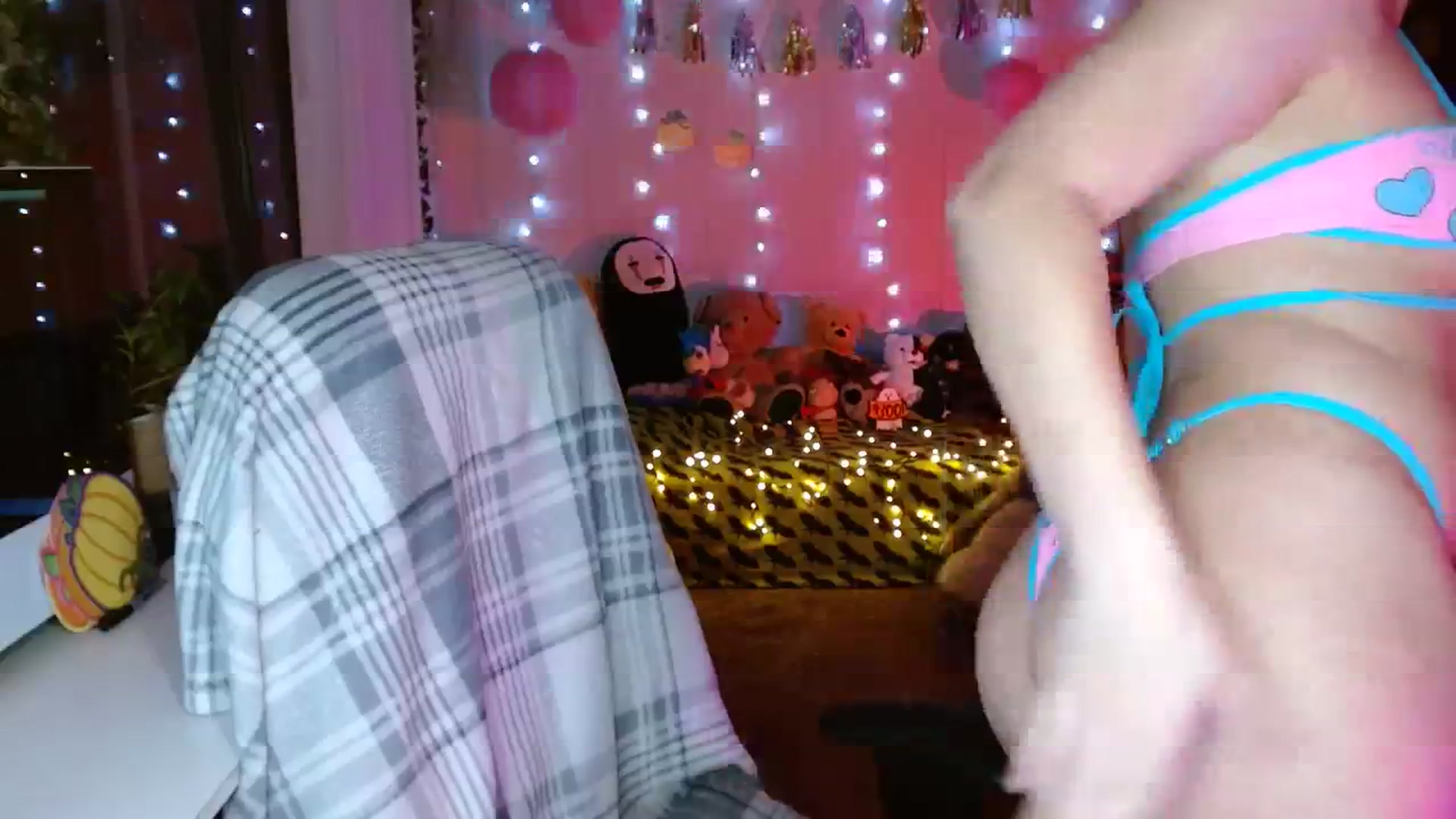 Gallery image thumbnail from Anne_mfc's myfreecams stream on, 09/07/2023, 07:25 image 4 of 20