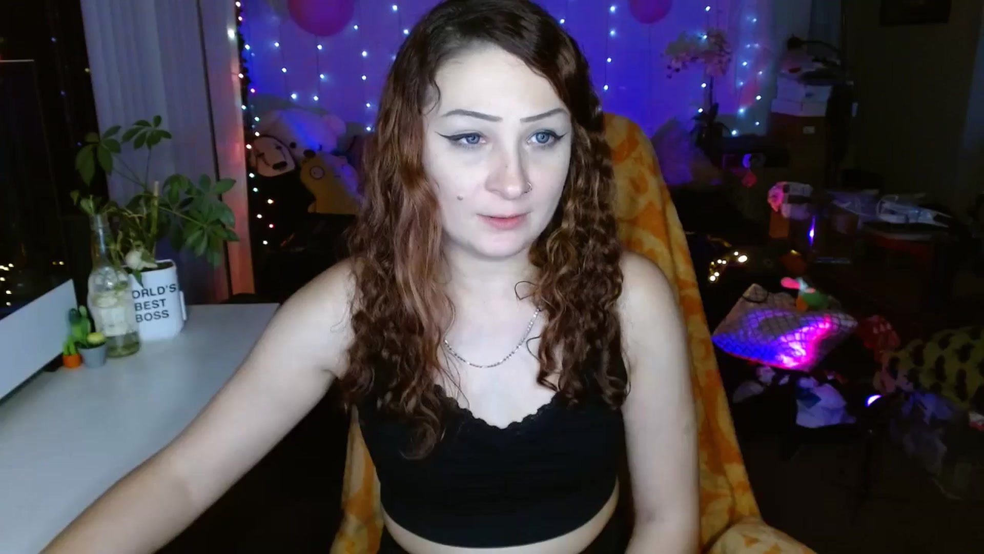 Gallery image thumbnail from Anne_mfc's myfreecams stream on, 08/20/2025, 06:08 image 3 of 20