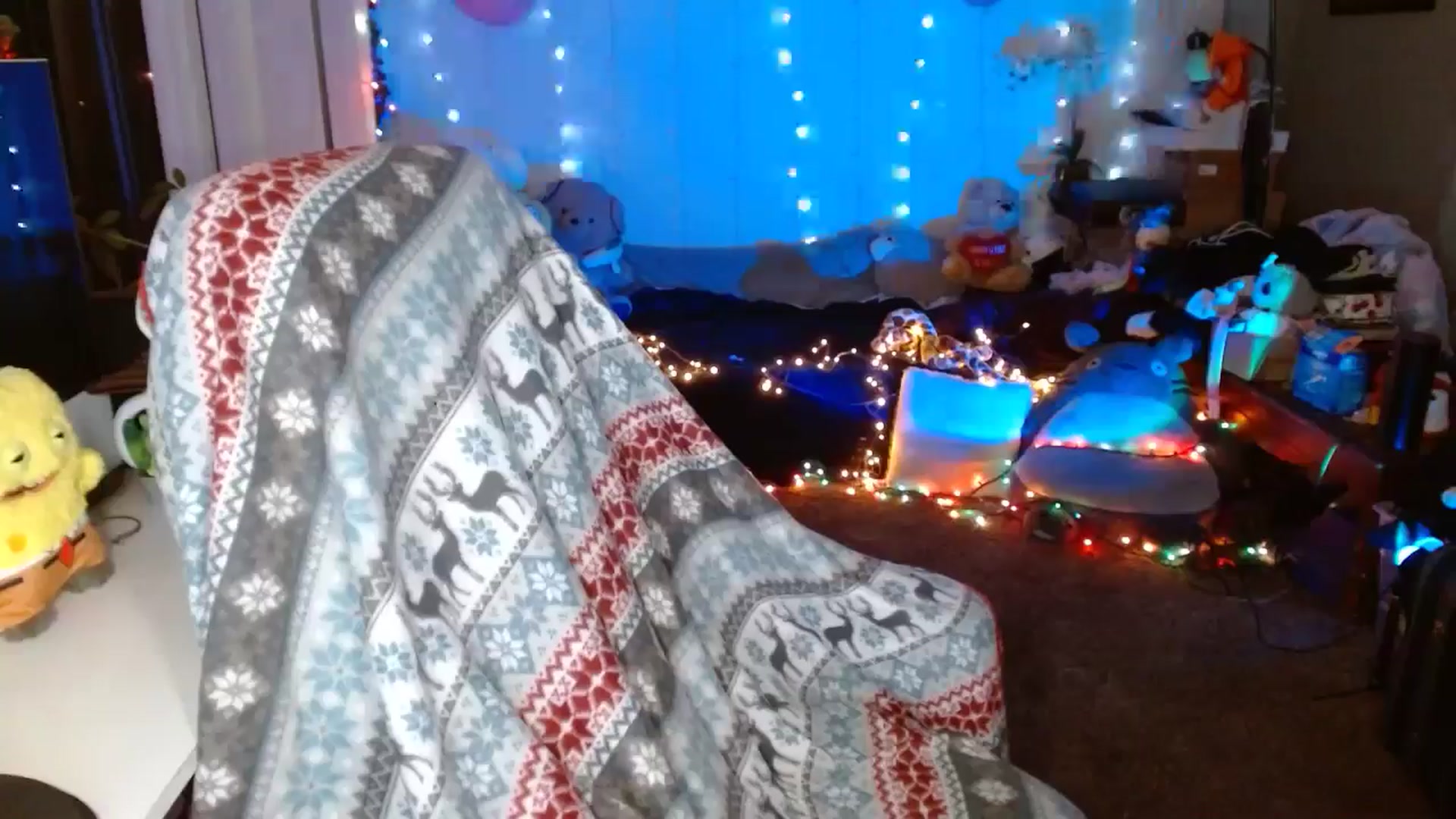 Gallery image thumbnail from Anne_mfc's myfreecams stream on, 12/31/2025, 09:13 image 10 of 20