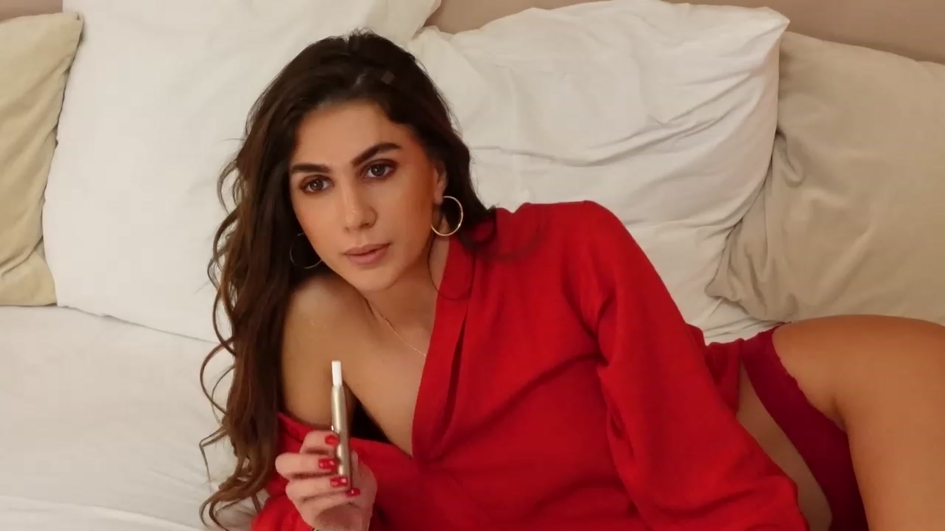 Gallery image thumbnail from AnnebelleRose's myfreecams stream on, 05/17/2023, 10:50 image 4 of 20