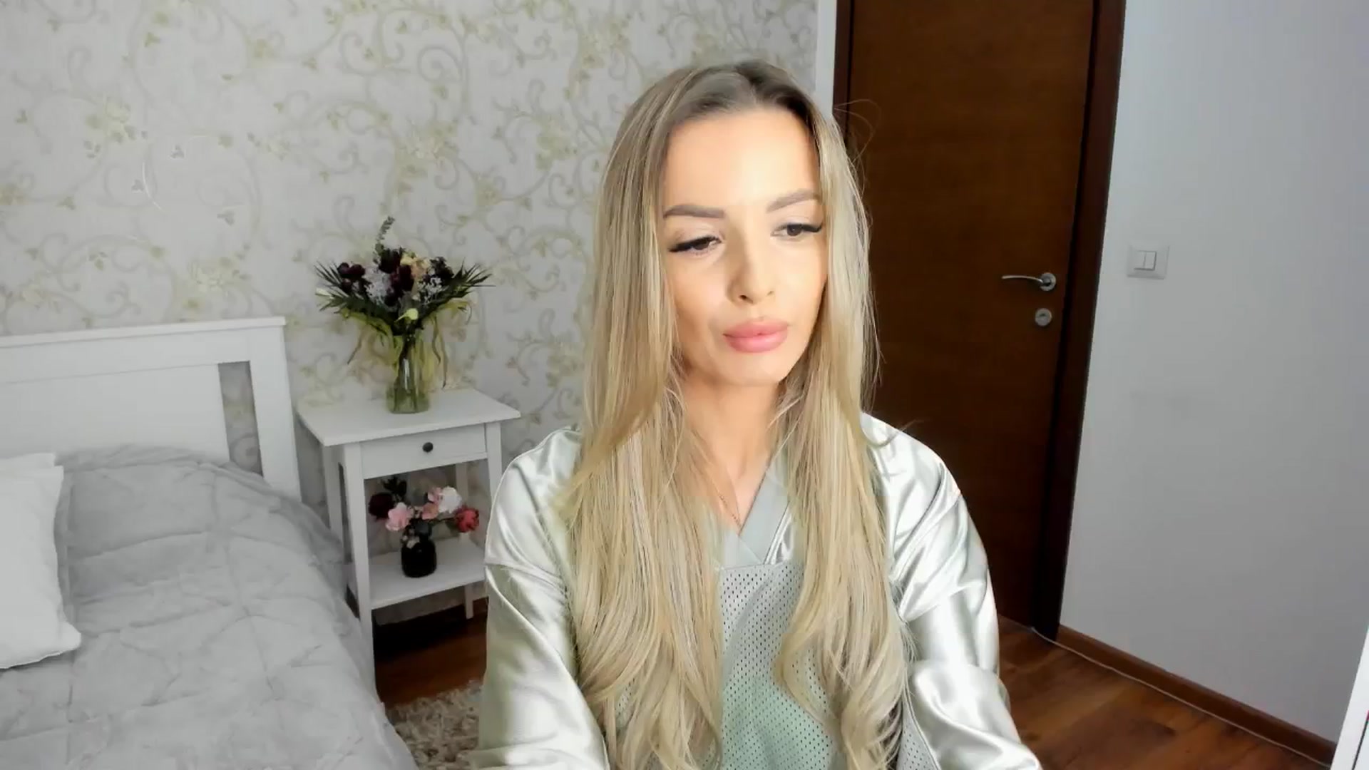 Gallery image thumbnail from Anneexx's myfreecams stream on, 03/07/2025, 08:33 image 6 of 20