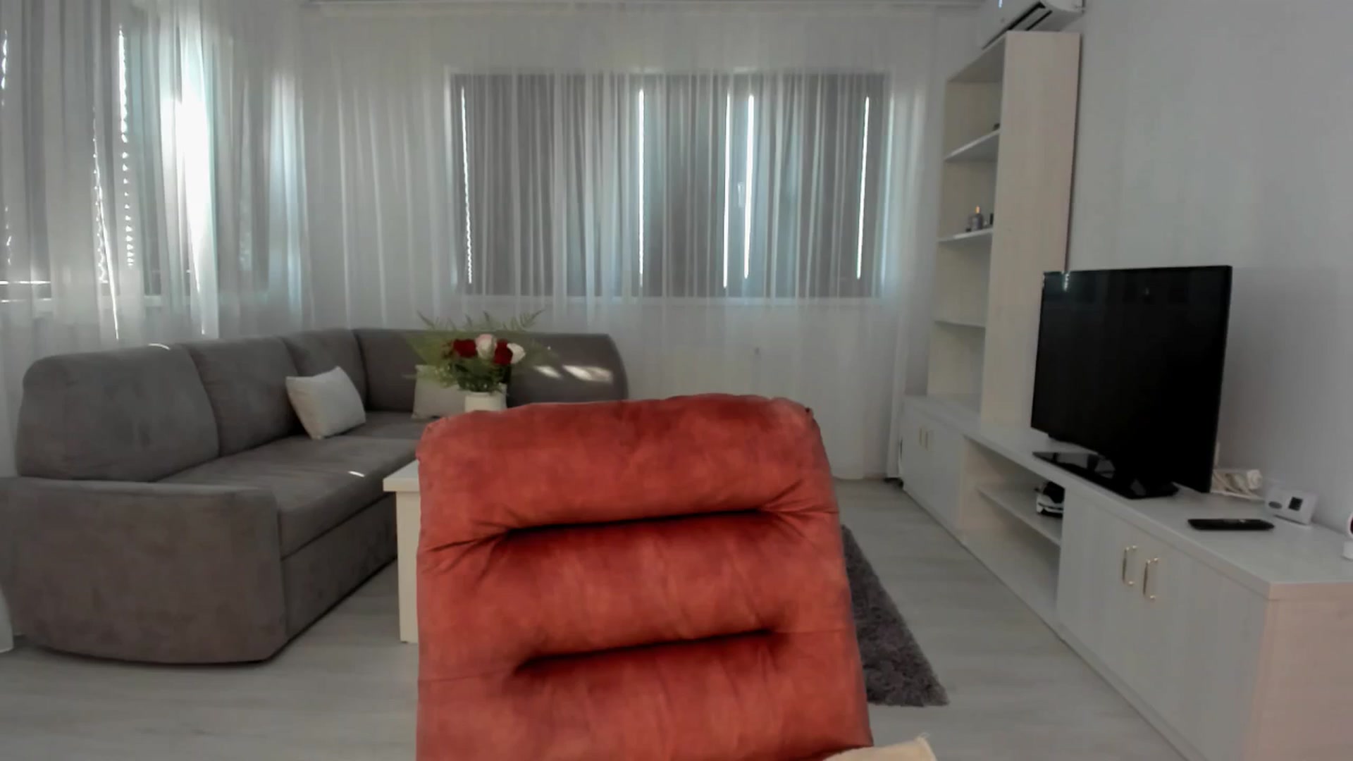Gallery image thumbnail from Anneexx's myfreecams stream on, 07/22/2025, 15:53 image 2 of 20