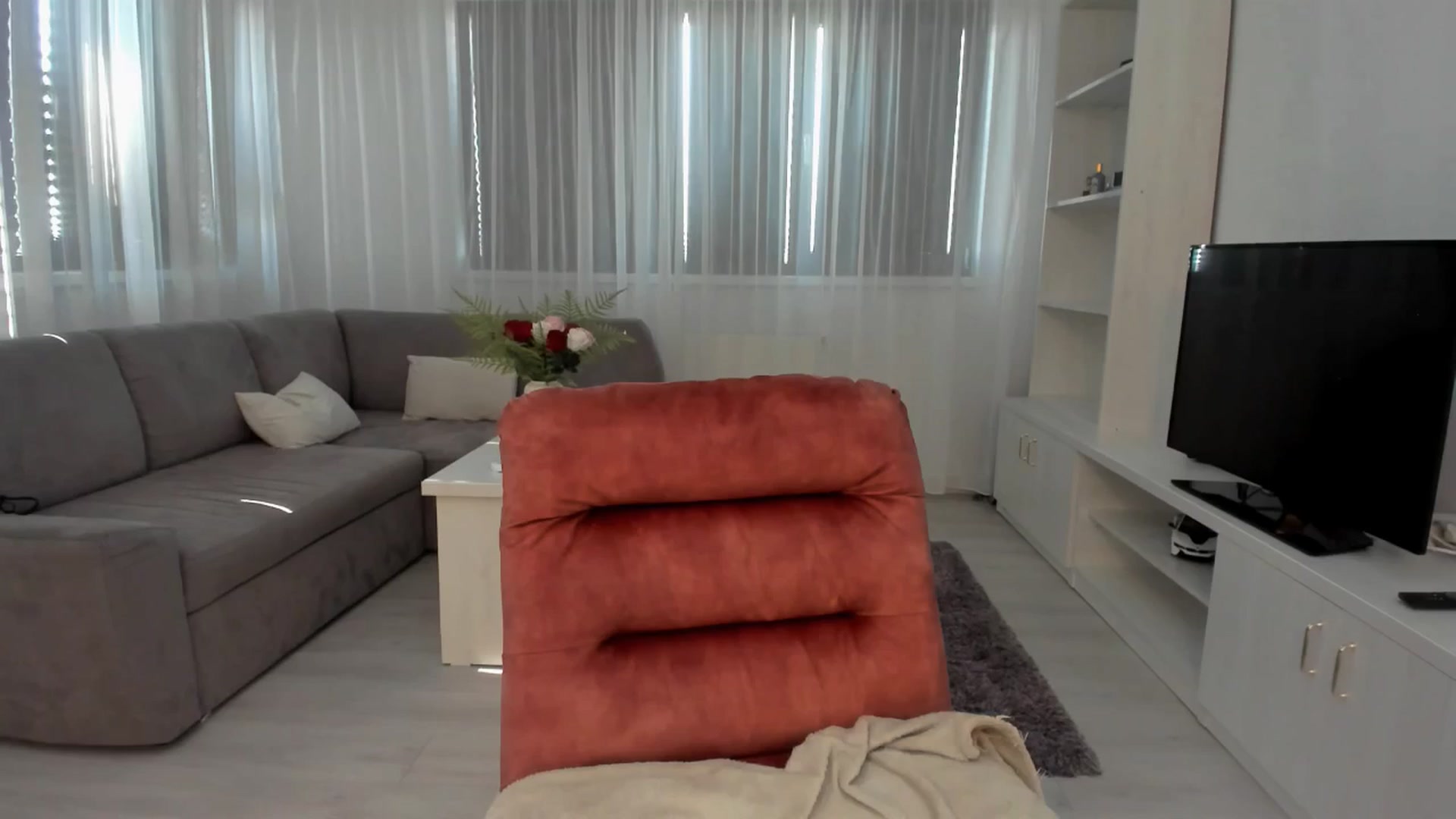 Gallery image thumbnail from Anneexx's myfreecams stream on, 07/23/2025, 14:20 image 18 of 20