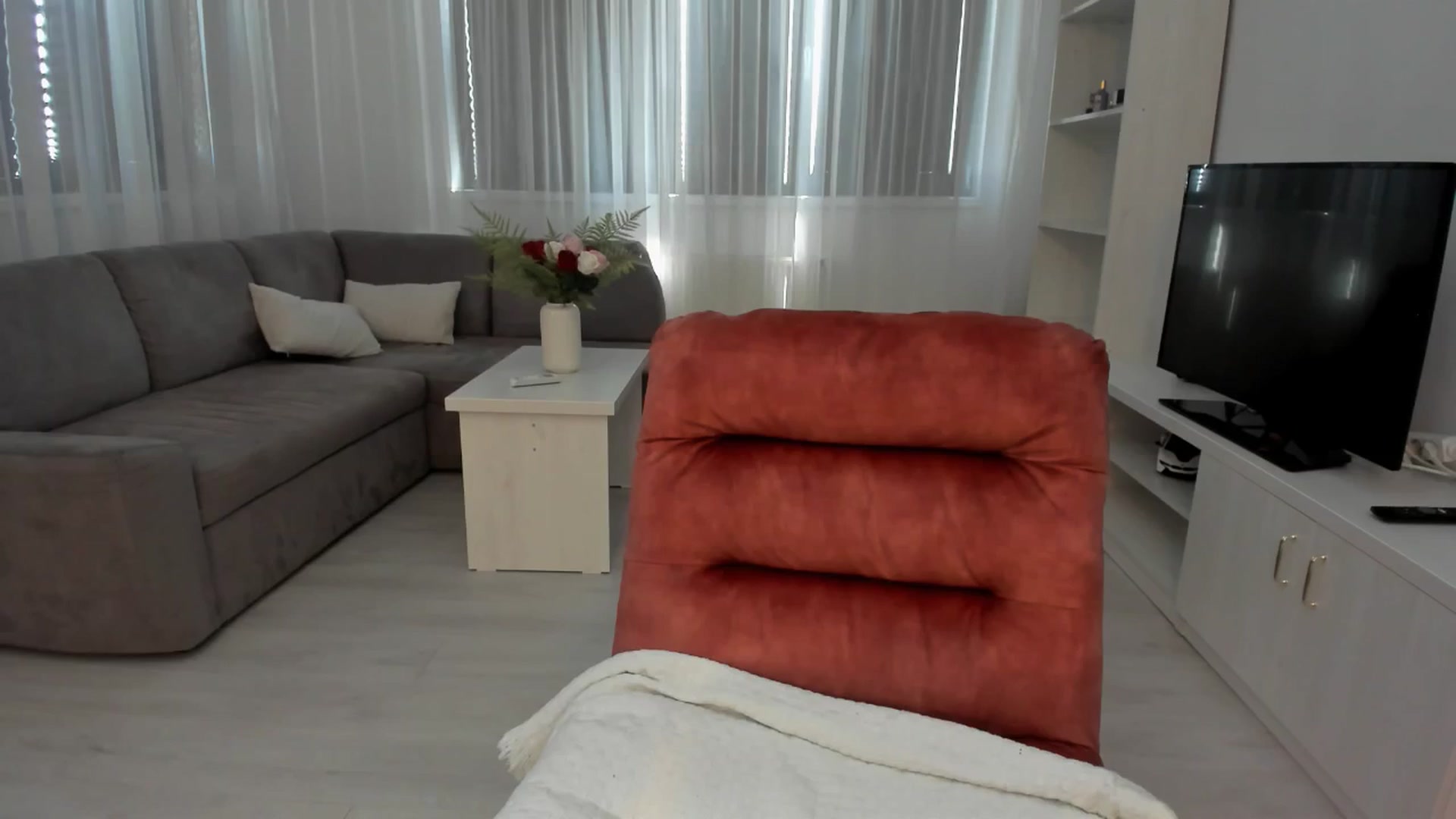 Gallery image thumbnail from Anneexx's myfreecams stream on, 07/26/2025, 11:44 image 1 of 20