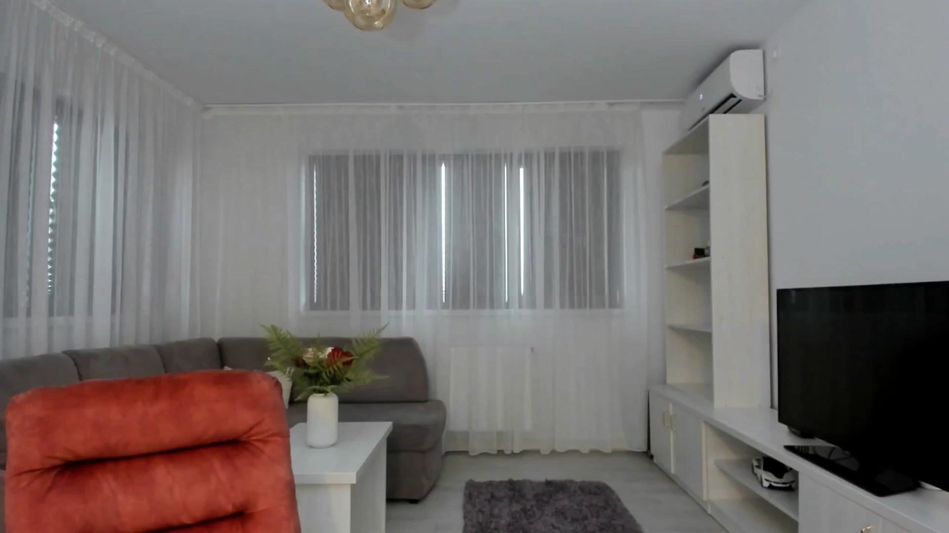 Gallery image thumbnail from Anneexx's myfreecams stream on, 09/17/2025, 15:10 image 6 of 20