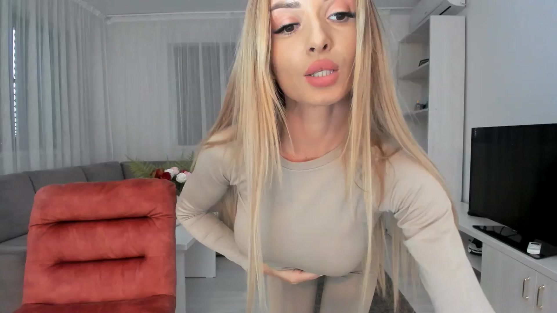 Gallery image thumbnail from Anneexx's myfreecams stream on, 11/04/2025, 14:08 image 3 of 20