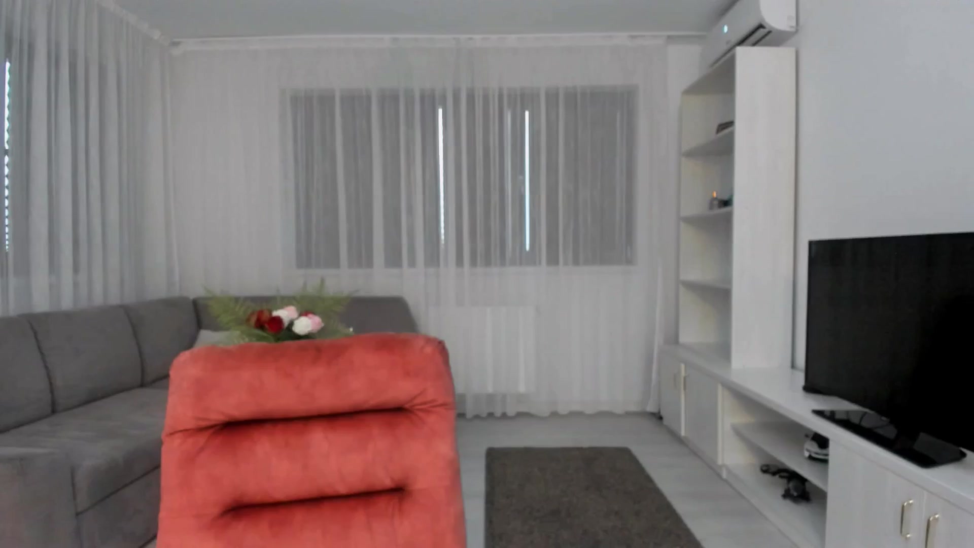 Gallery image thumbnail from Anneexx's myfreecams stream on, 11/04/2025, 14:08 image 19 of 20