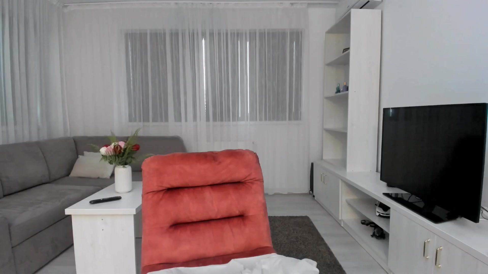Gallery image thumbnail from Anneexx's myfreecams stream on, 11/23/2025, 14:27 image 12 of 20