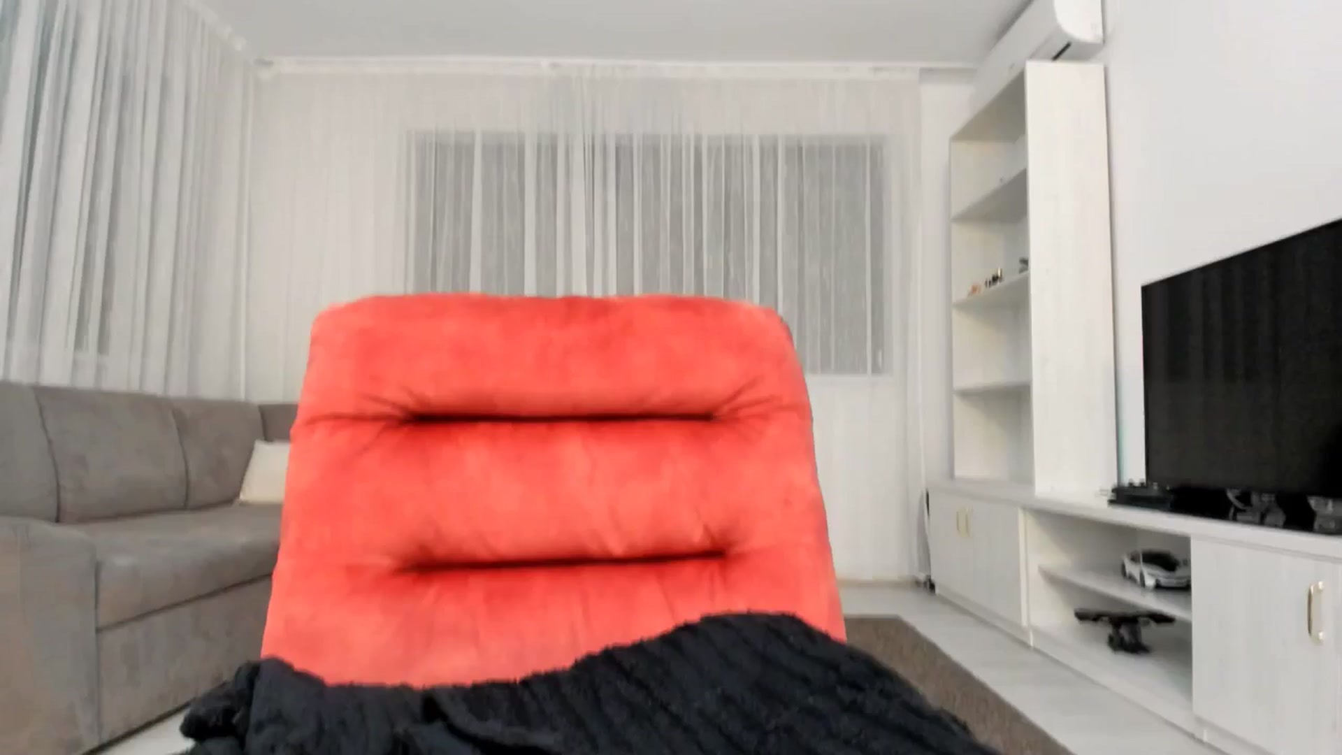 Gallery image thumbnail from Anneexx's myfreecams stream on, 01/07/2026, 18:08 image 3 of 20