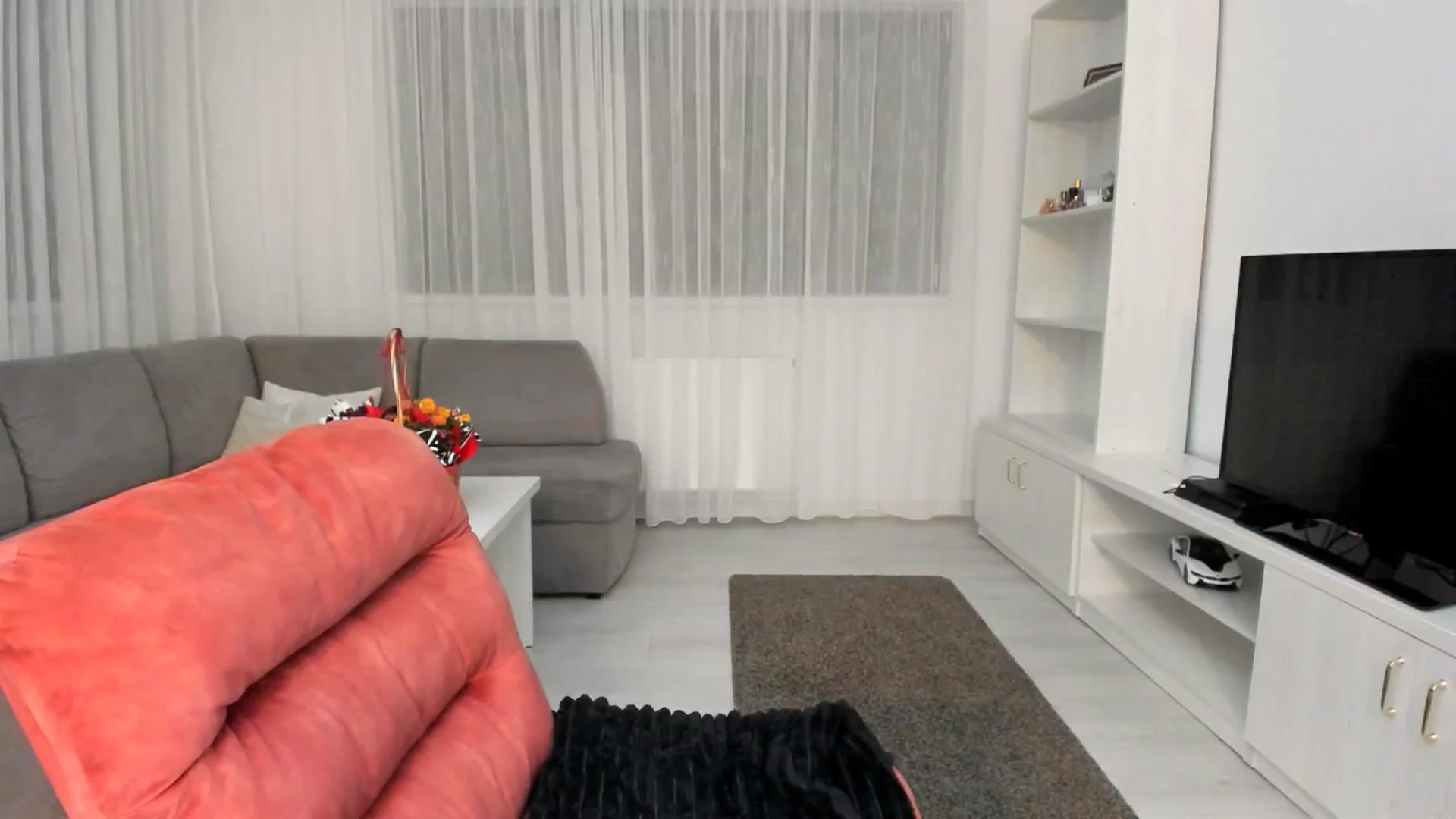 Gallery image thumbnail from Anneexx's myfreecams stream on, 01/17/2026, 19:40 image 9 of 20