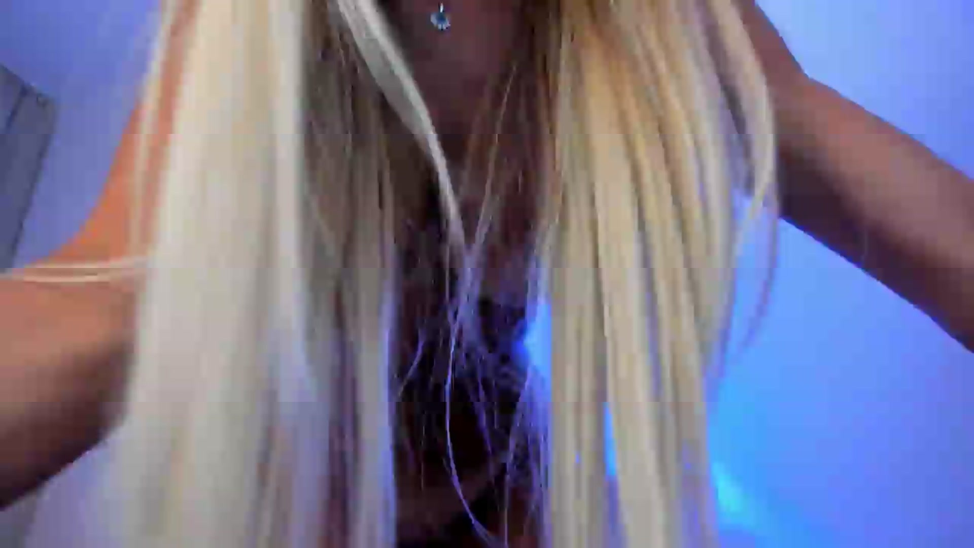 Gallery image thumbnail from Anneexx's myfreecams stream on, 07/30/2026, 14:45 image 14 of 20