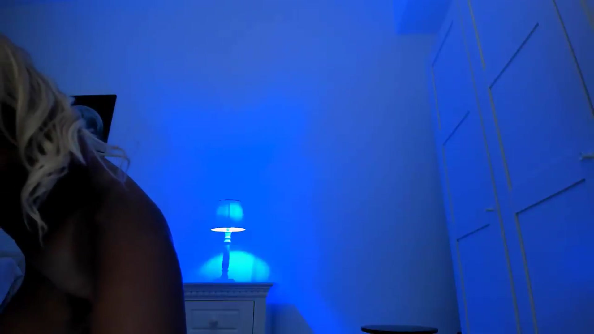 Gallery image thumbnail from Anneexx's myfreecams stream on, 08/12/2026, 14:08 image 18 of 20