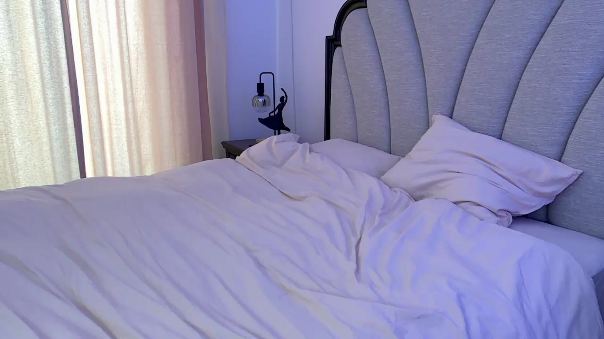 Gallery image thumbnail from Anneexx's myfreecams stream on, 08/29/2026, 13:39 image 16 of 20