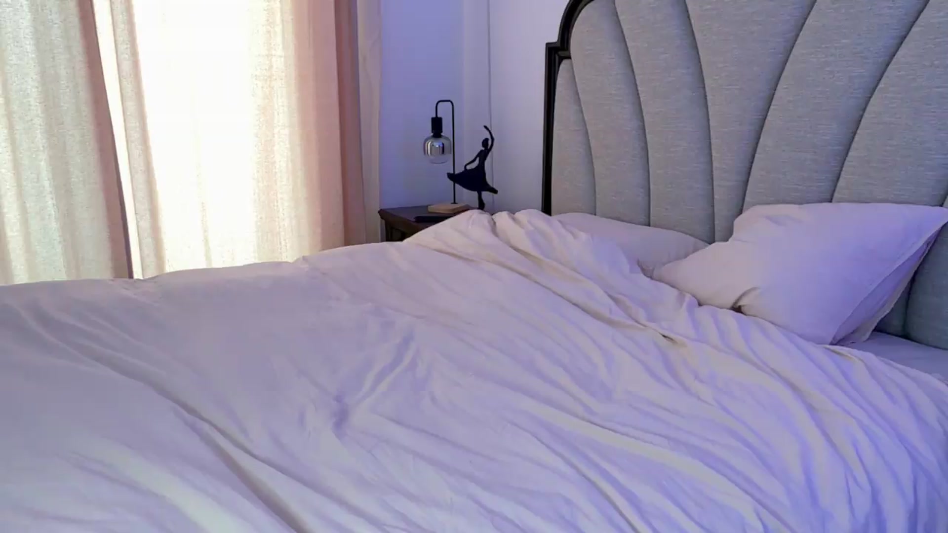 Gallery image thumbnail from Anneexx's myfreecams stream on, 08/30/2026, 11:15 image 18 of 20