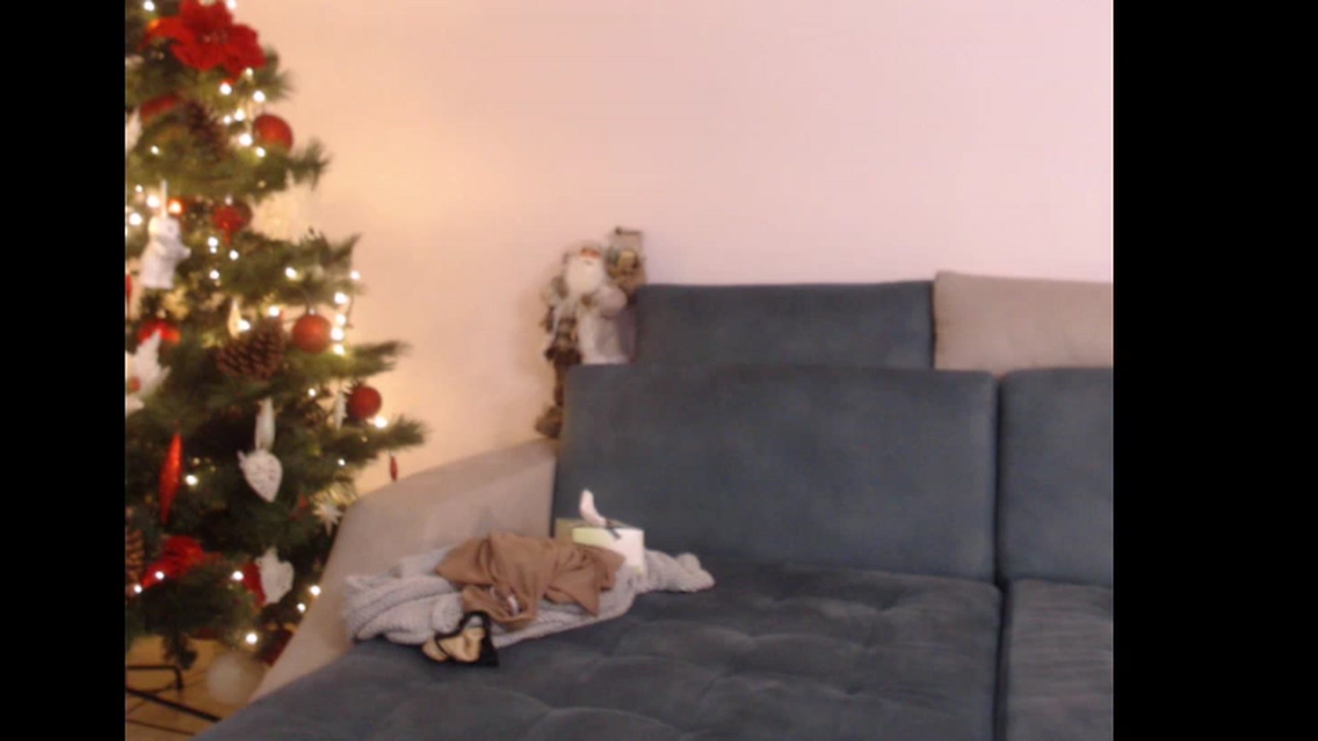 Gallery image thumbnail from Anneliss's myfreecams stream on, 12/06/2022, 23:19 image 8 of 20