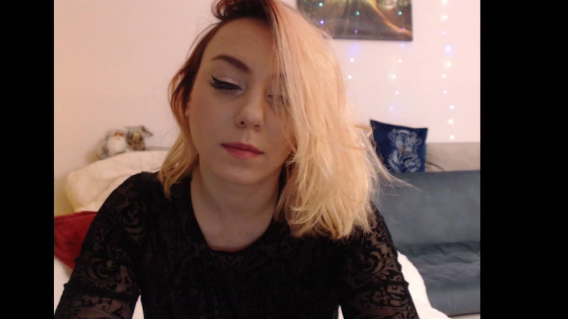 Gallery image thumbnail from Anneliss's myfreecams stream on, 12/27/2022, 17:37 image 11 of 20