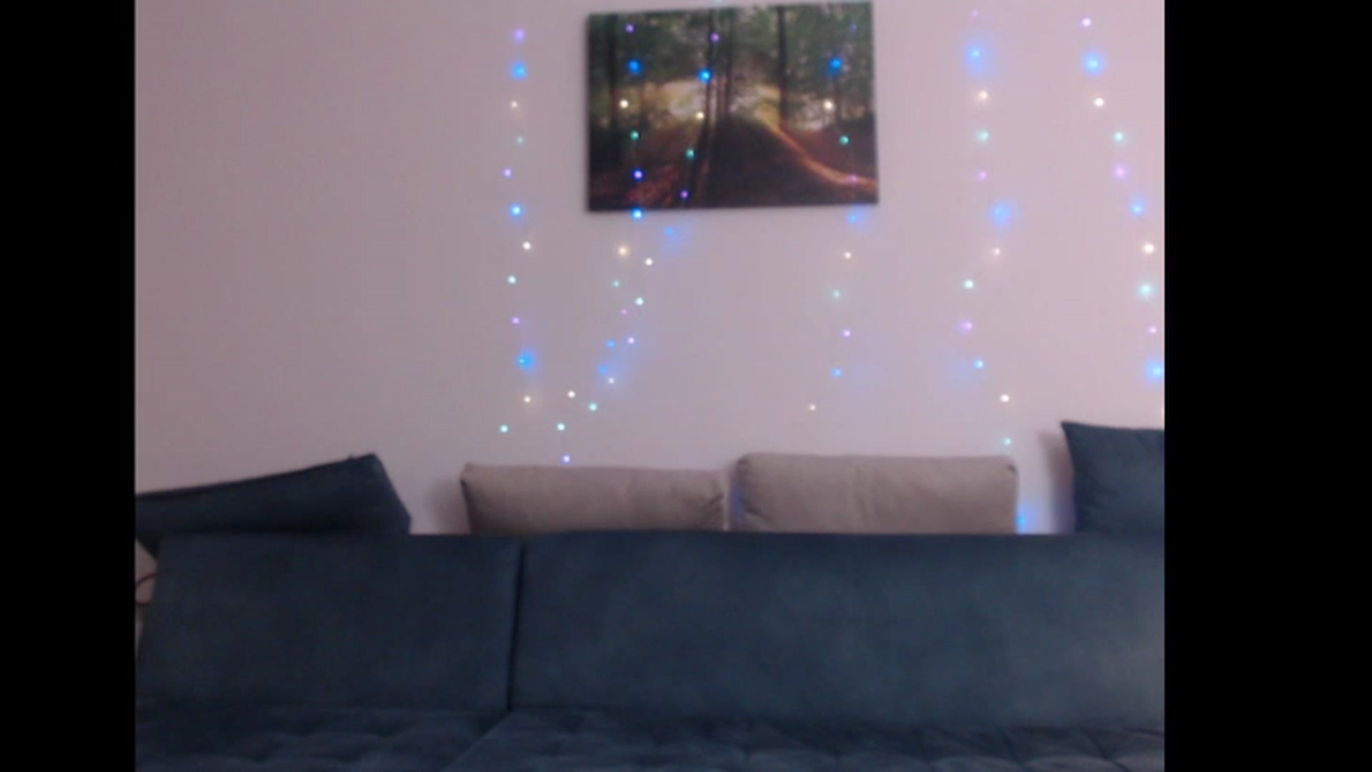 Gallery image thumbnail from Anneliss's myfreecams stream on, 01/22/2023, 20:41 image 11 of 20