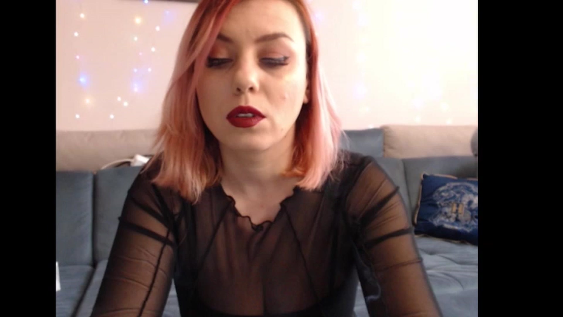 Gallery image thumbnail from Anneliss's myfreecams stream on, 03/10/2023, 17:43 image 1 of 20