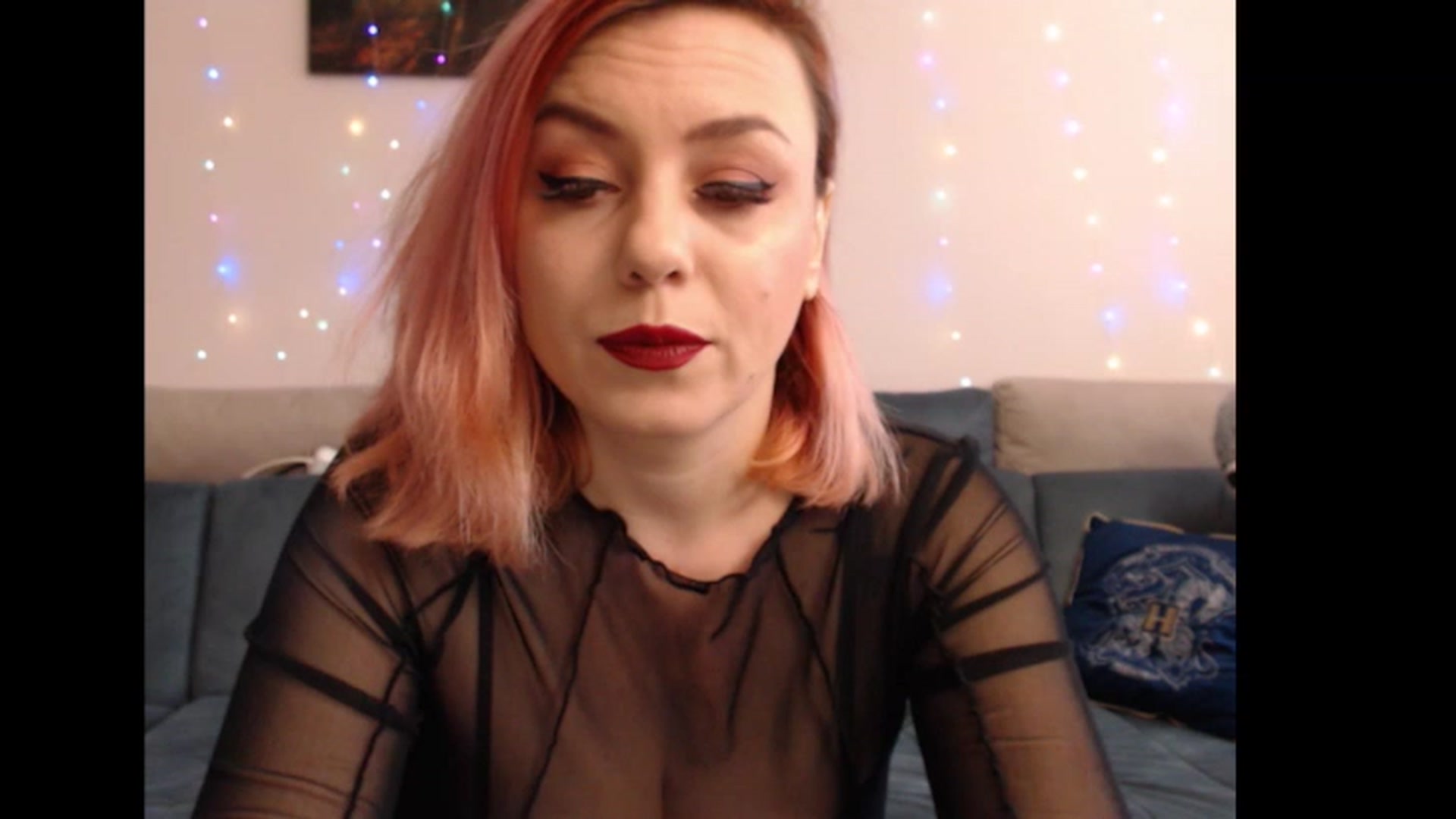 Gallery image thumbnail from Anneliss's myfreecams stream on, 03/10/2023, 17:43 image 4 of 20