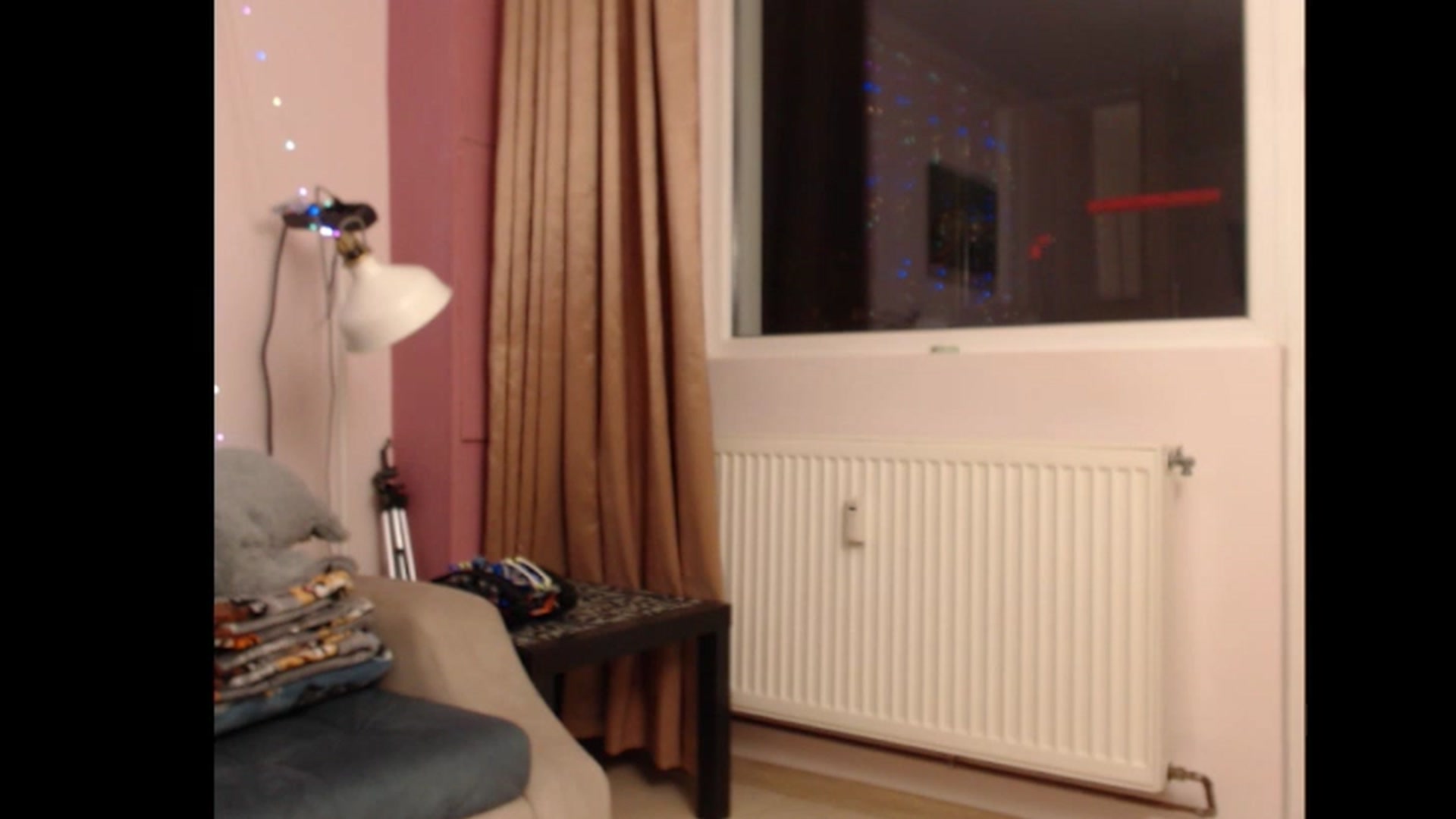 Gallery image thumbnail from Anneliss's myfreecams stream on, 03/10/2023, 17:43 image 15 of 20