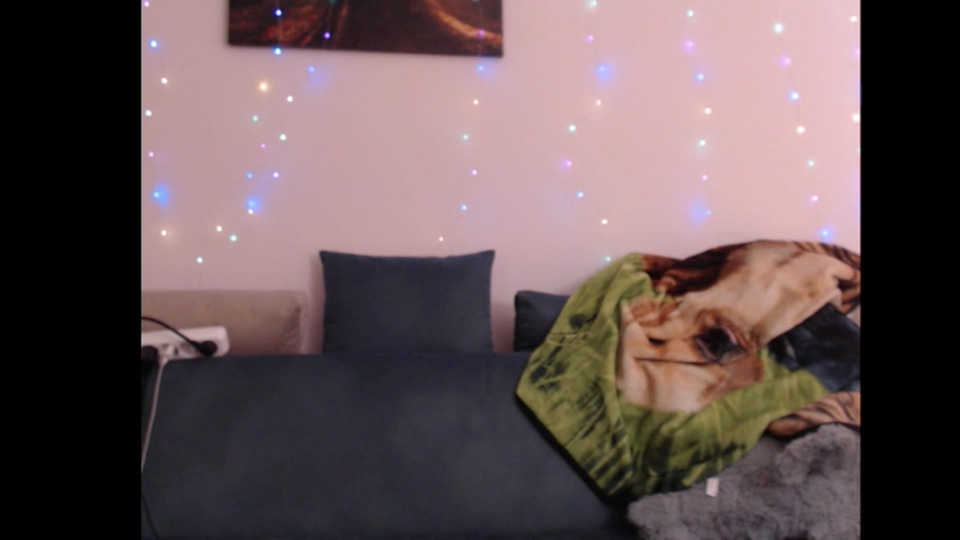 Gallery image thumbnail from Anneliss's myfreecams stream on, 03/13/2023, 19:46 image 14 of 20