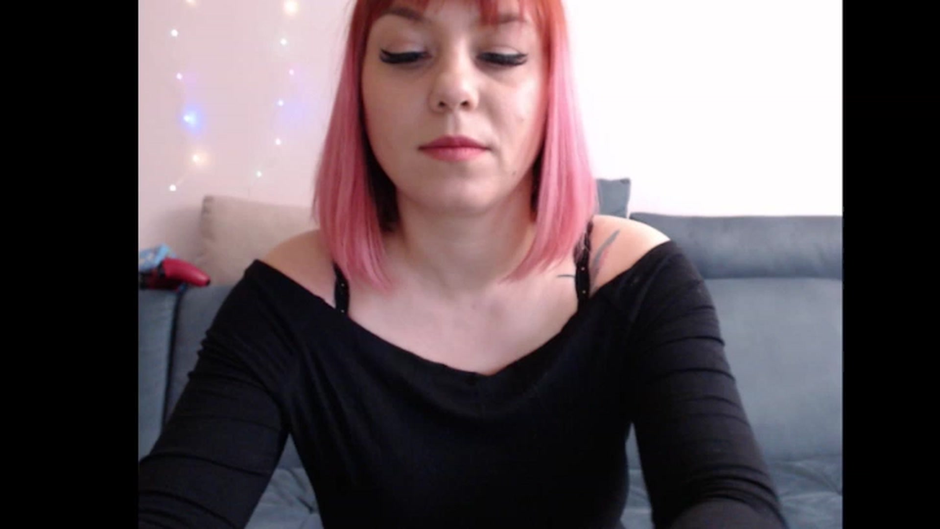 Gallery image thumbnail from Anneliss's myfreecams stream on, 05/09/2023, 17:51 image 9 of 20