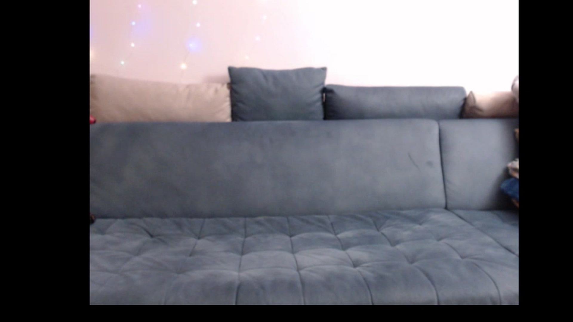 Gallery image thumbnail from Anneliss's myfreecams stream on, 05/09/2023, 18:39 image 8 of 20