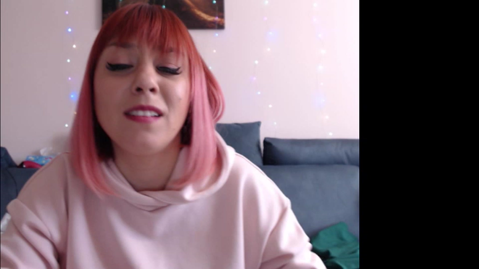 Gallery image thumbnail from Anneliss's myfreecams stream on, 05/11/2023, 14:31 image 15 of 20
