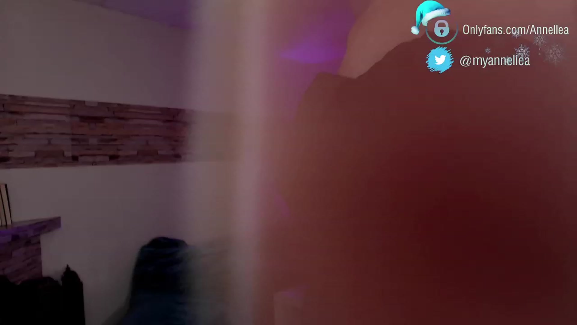 Gallery image thumbnail from Annellea's myfreecams stream on, 12/10/2022, 22:16 image 5 of 20