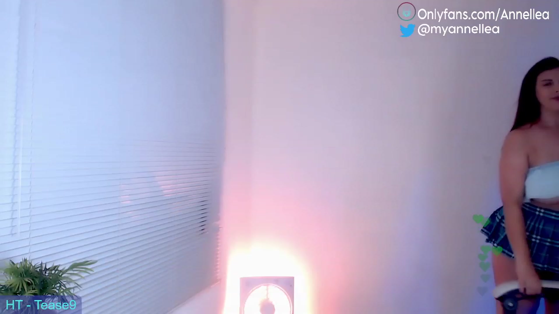 Gallery image thumbnail from Annellea's myfreecams stream on, 06/13/2023, 19:26 image 16 of 20
