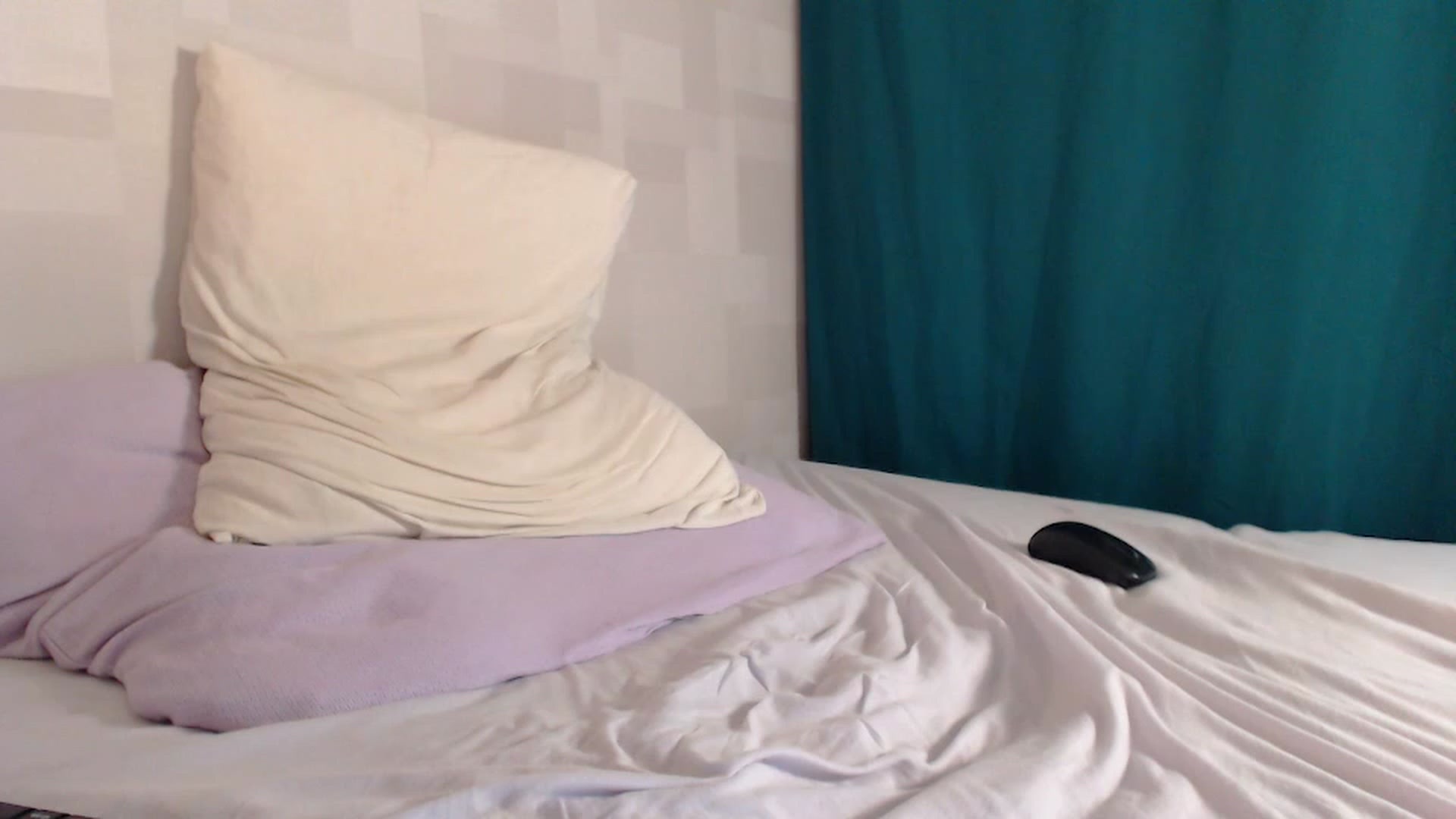 Gallery image thumbnail from AnniLou's myfreecams stream on, 04/02/2023, 19:14 image 18 of 20