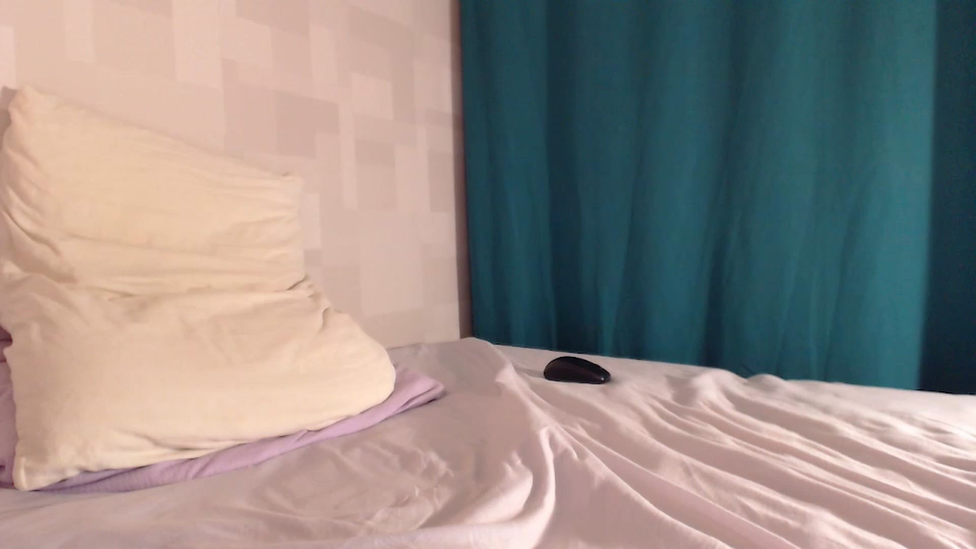 Gallery image thumbnail from AnniLou's myfreecams stream on, 04/08/2023, 22:21 image 6 of 20