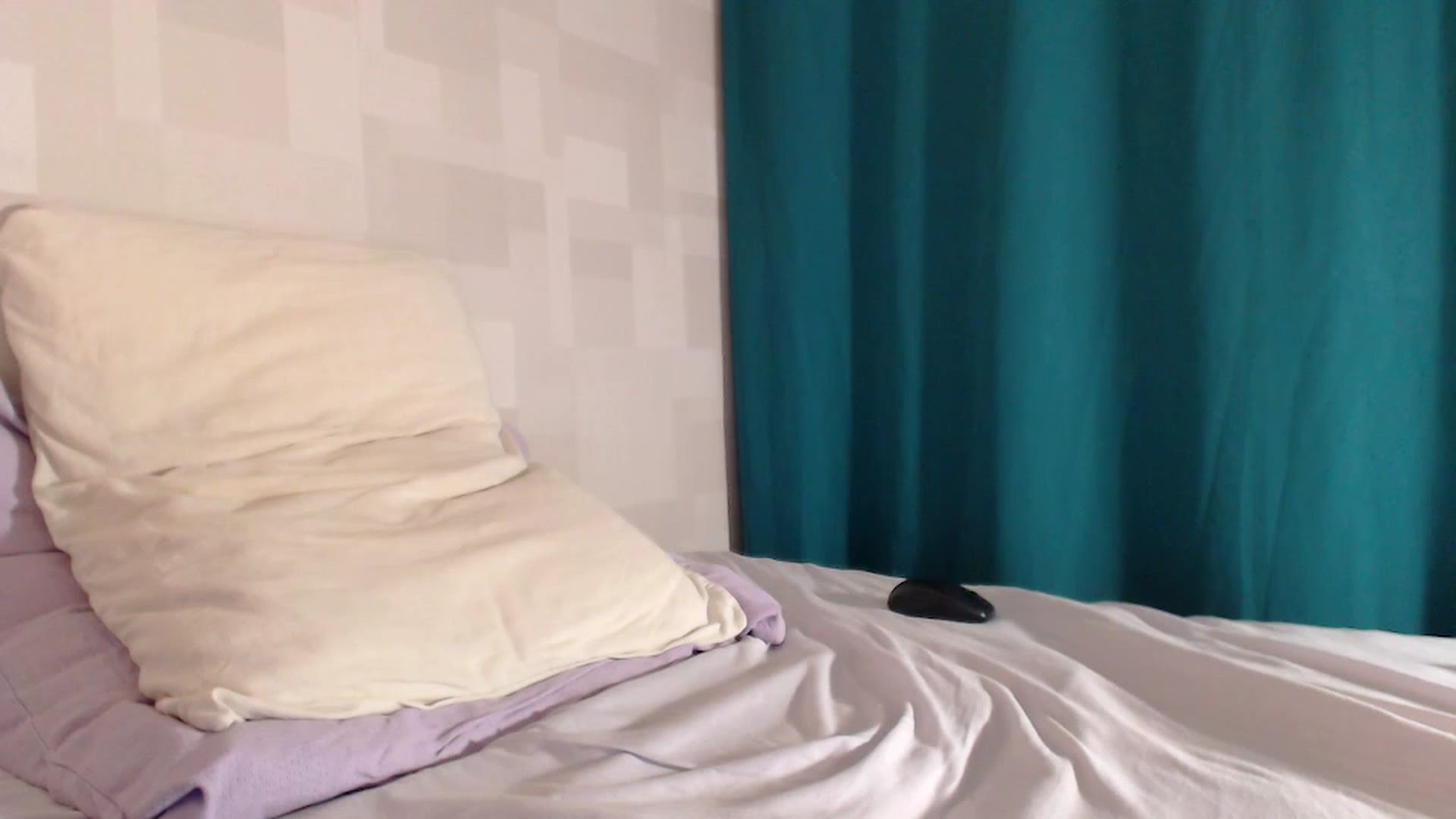 Gallery image thumbnail from AnniLou's myfreecams stream on, 04/09/2023, 21:10 image 19 of 20
