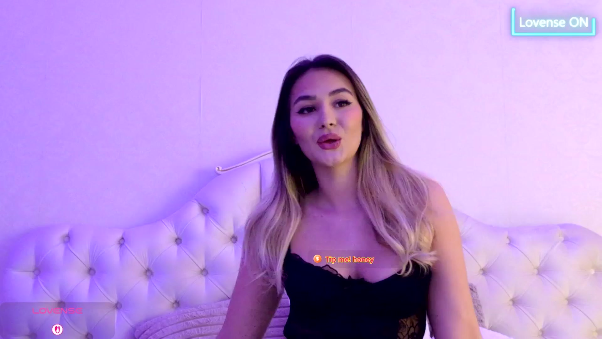Gallery image thumbnail from AnniaSummer's myfreecams stream on, 03/02/2026, 09:09 image 2 of 20