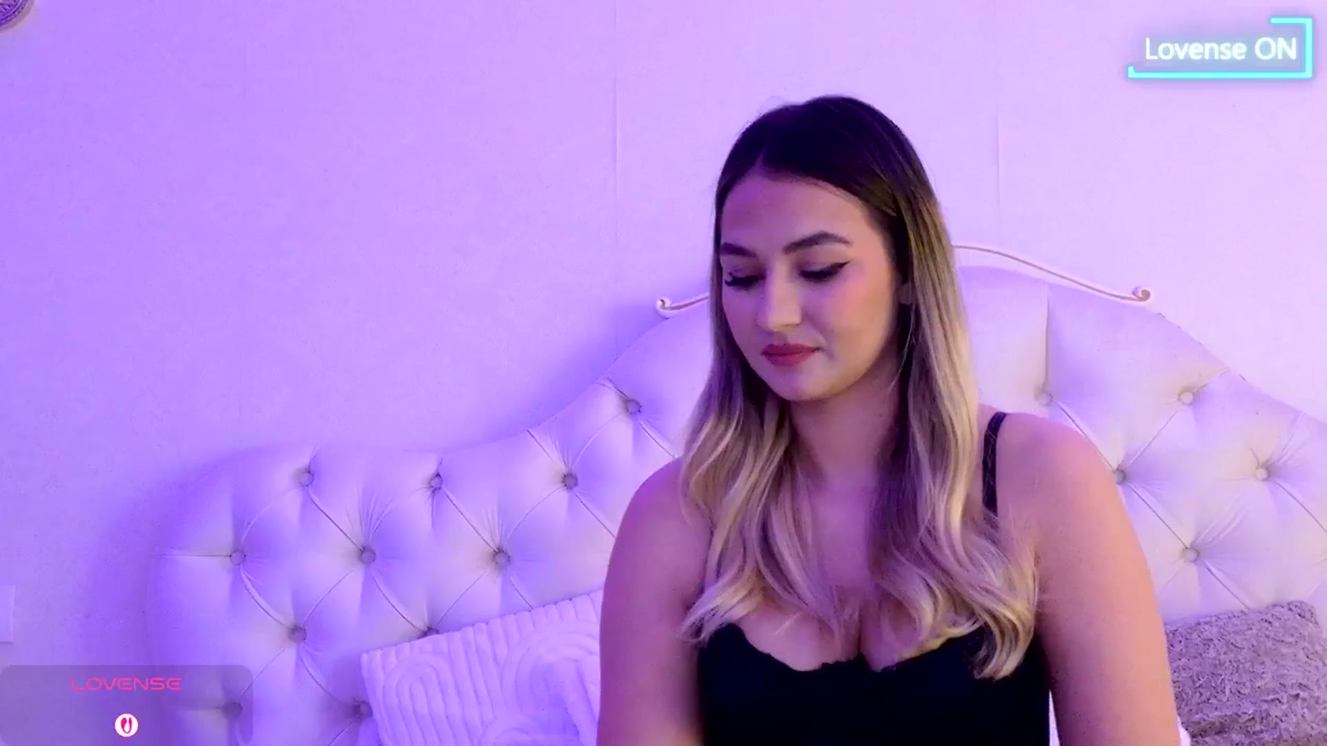 Gallery image thumbnail from AnniaSummer's myfreecams stream on, 03/02/2026, 11:35 image 20 of 20