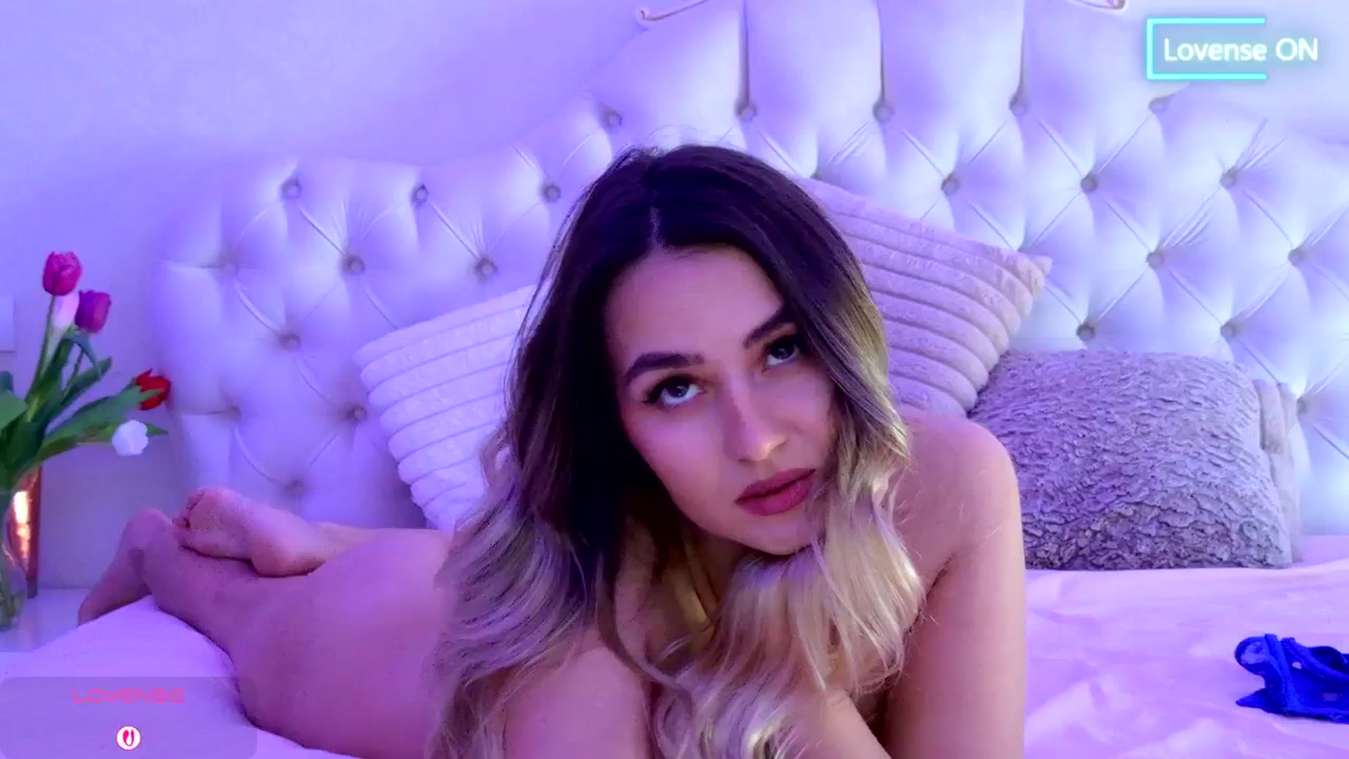 Gallery image thumbnail from AnniaSummer's myfreecams stream on, 03/08/2026, 12:35 image 13 of 20