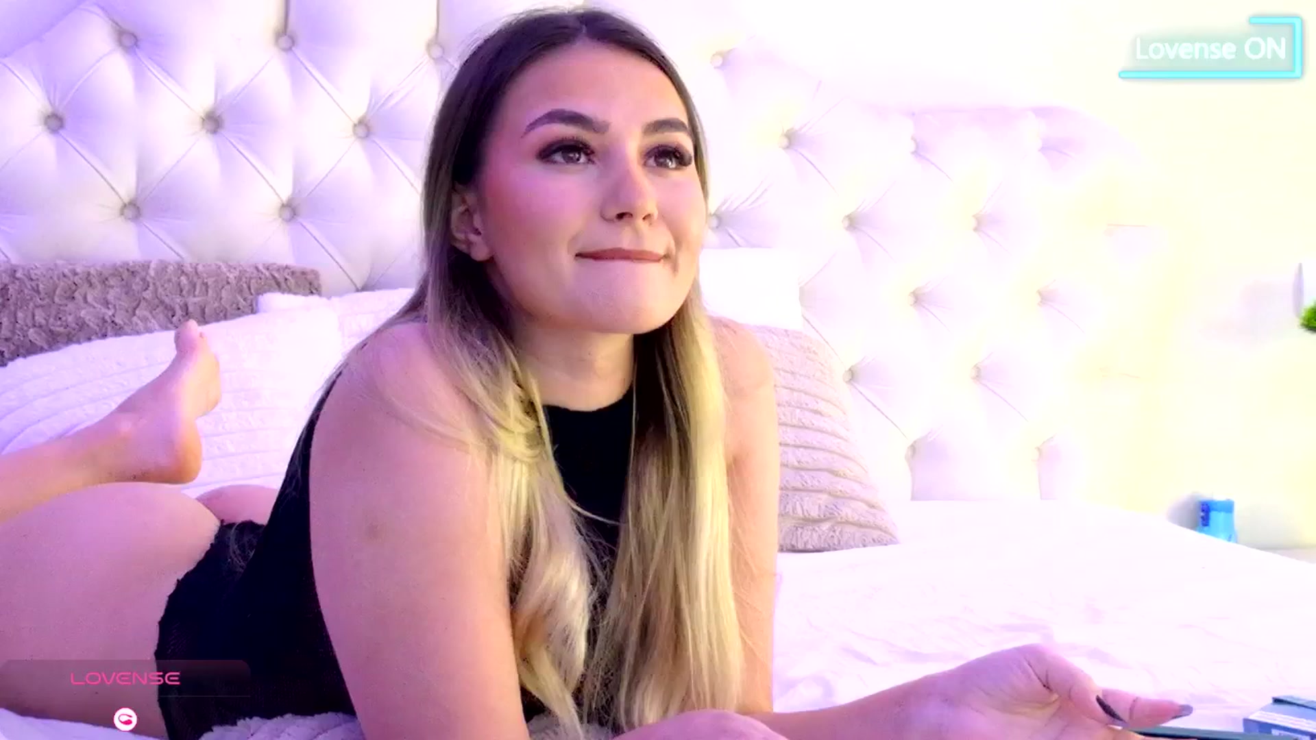 Gallery image thumbnail from AnniaSummer's myfreecams stream on, 03/15/2026, 09:59 image 3 of 20