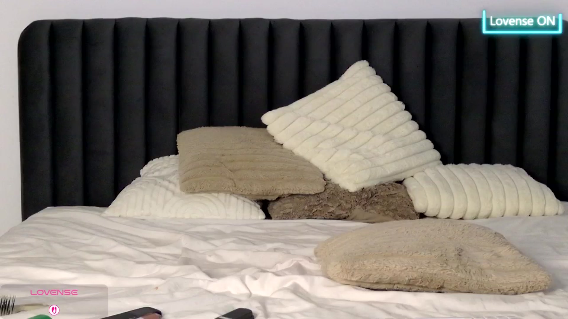 Gallery image thumbnail from AnniaSummer's myfreecams stream on, 05/03/2026, 03:45 image 3 of 20