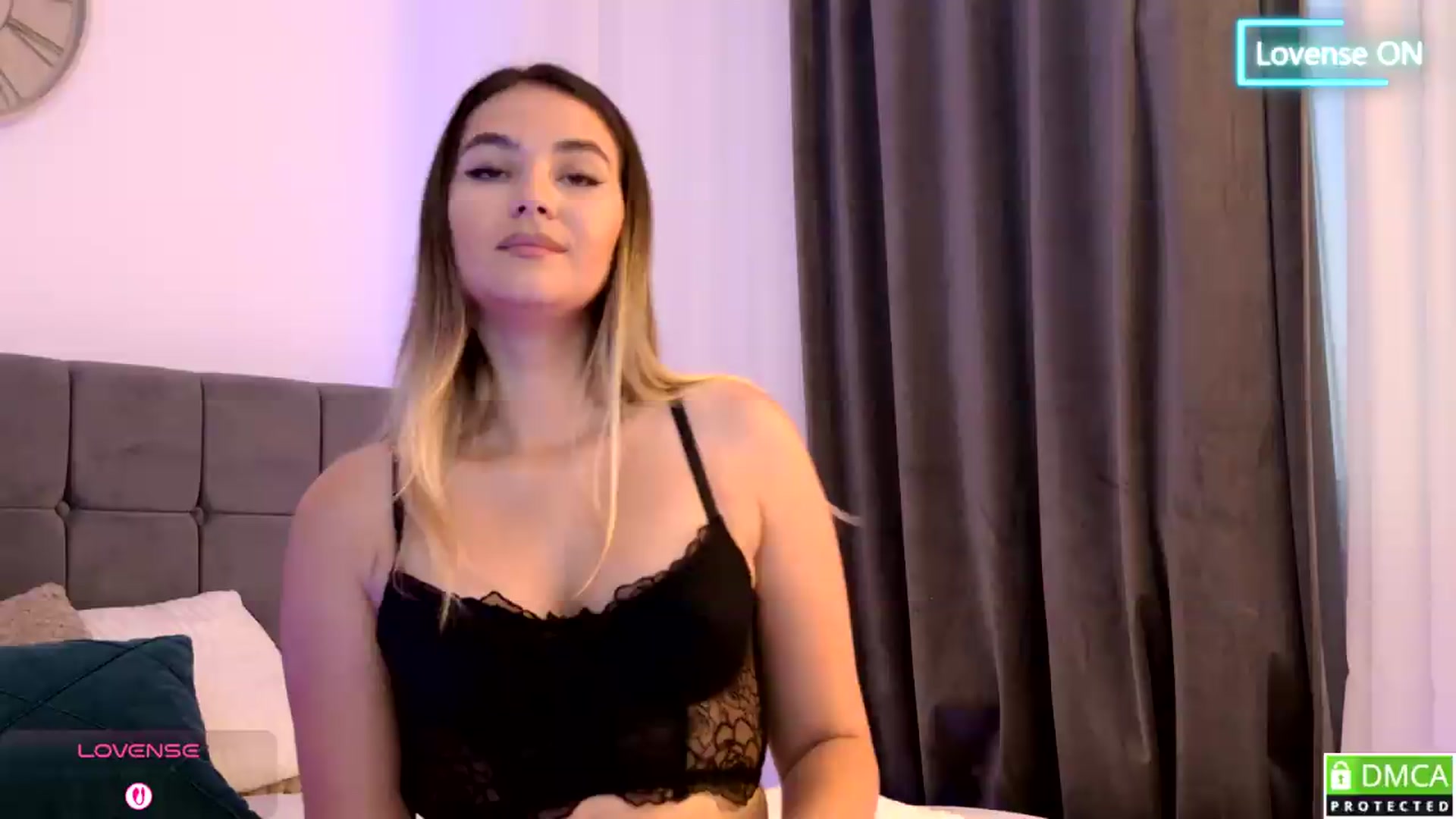 Gallery image thumbnail from AnniaSummer's myfreecams stream on, 07/12/2026, 02:56 image 16 of 20